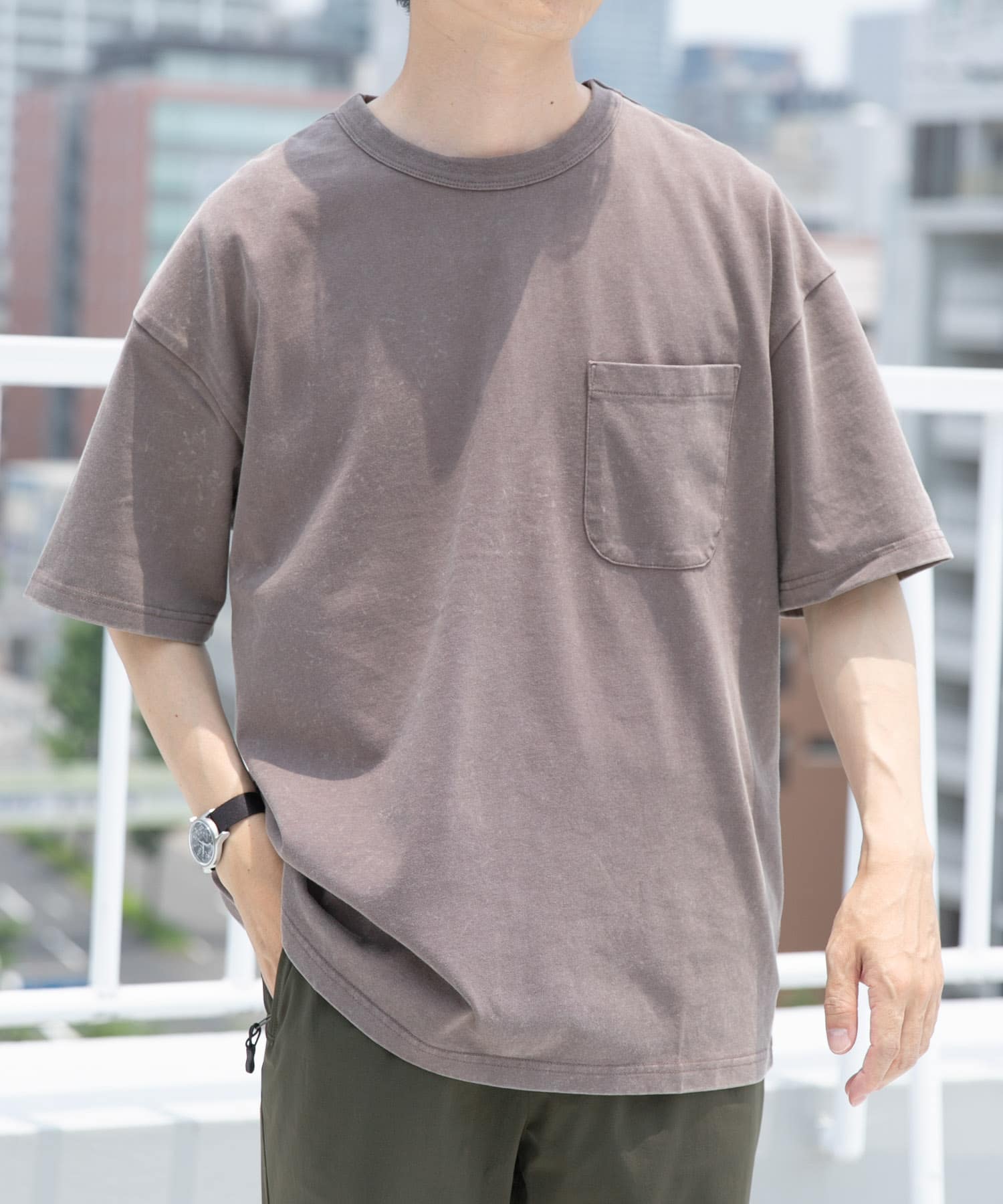 フェード加工クルーネック天竺ポケットTシャツ