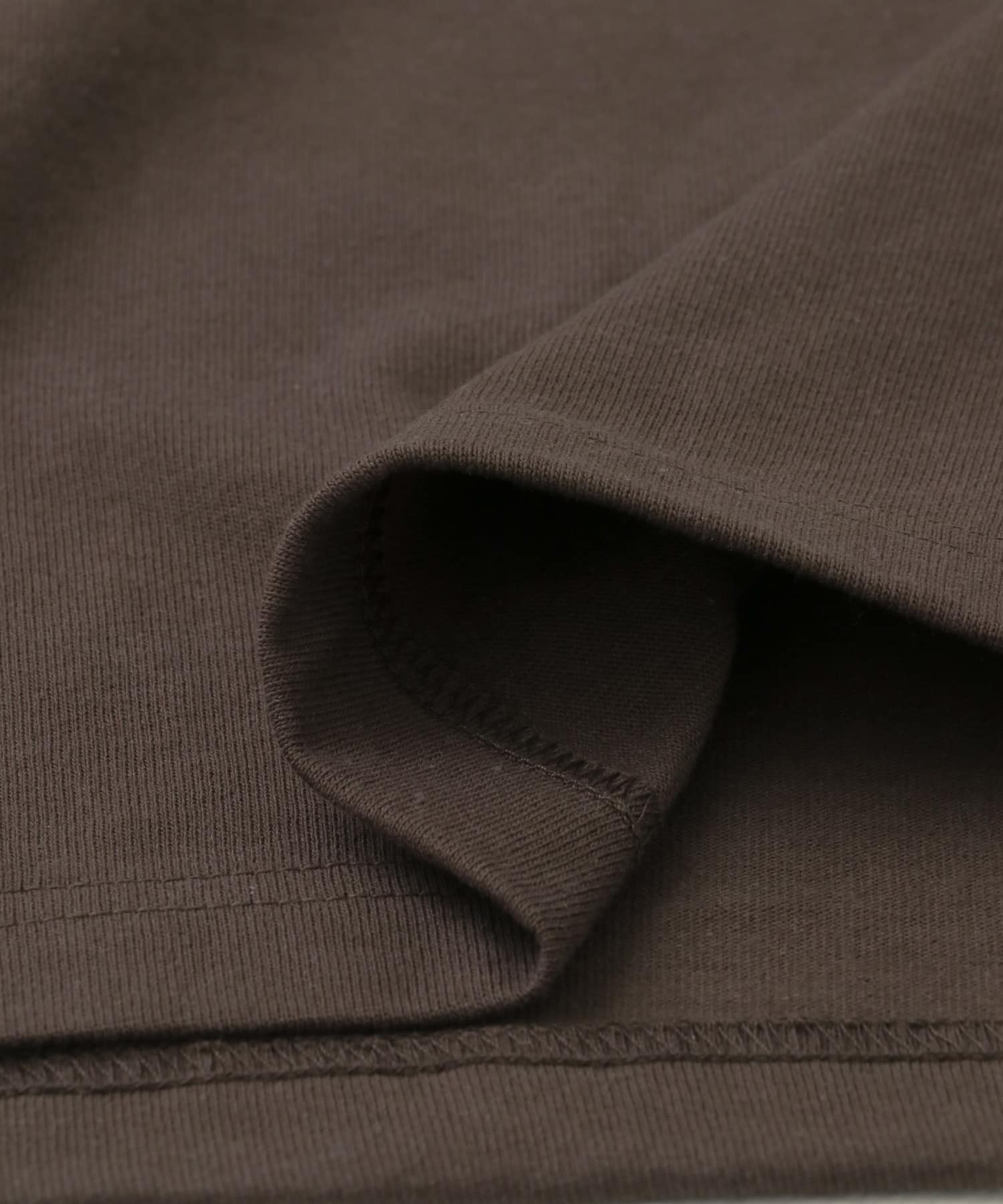 フリンジ刺繍T-shirts Logo BRN M