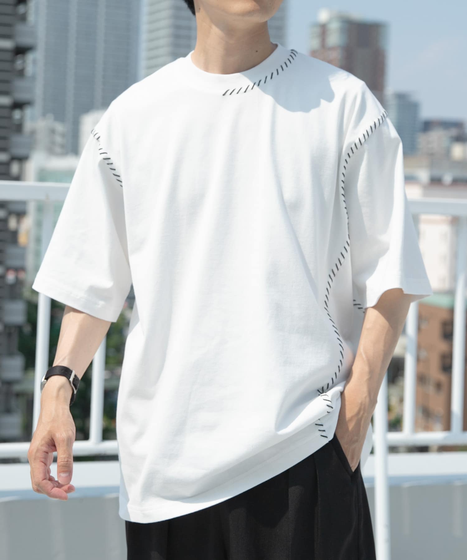 ブランケットステッチクルーネックTシャツ WHT S