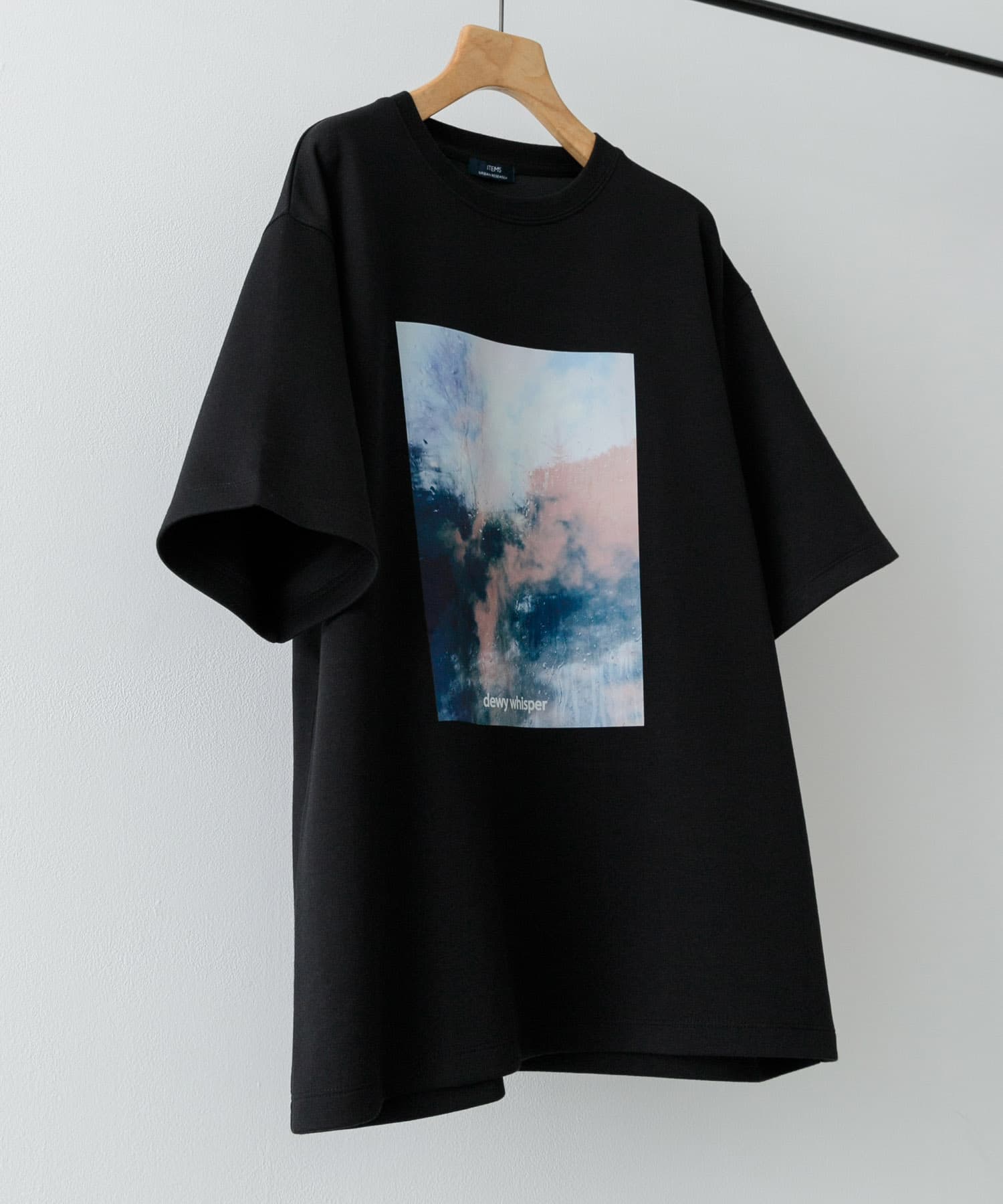 Art Graphic ポンチTシャツ Dewy