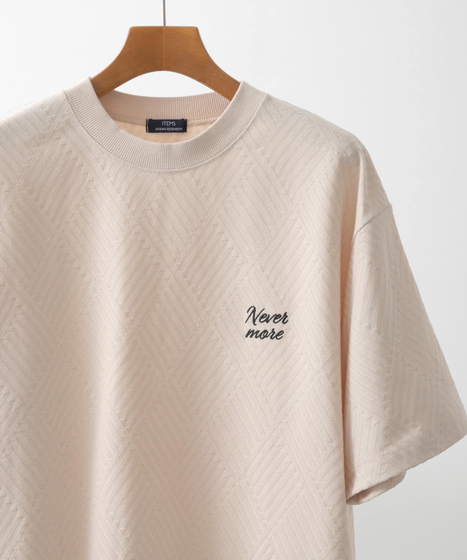 ワンポイント刺繍ヘリンボンジャカードTシャツ BEG M