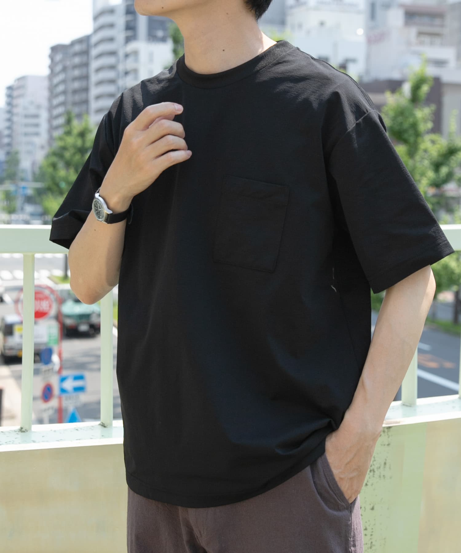 接触冷感ハイストレッチTシャツ