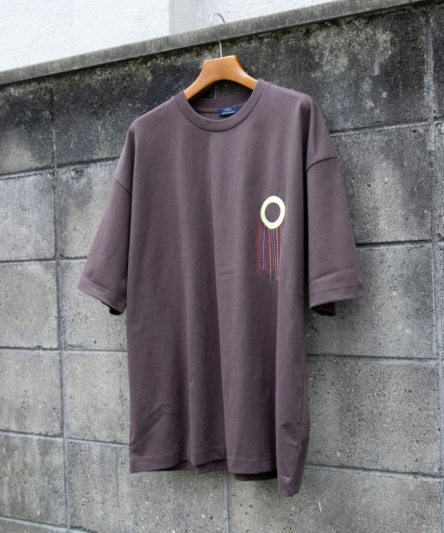 フリンジ刺繍T-shirts Circle