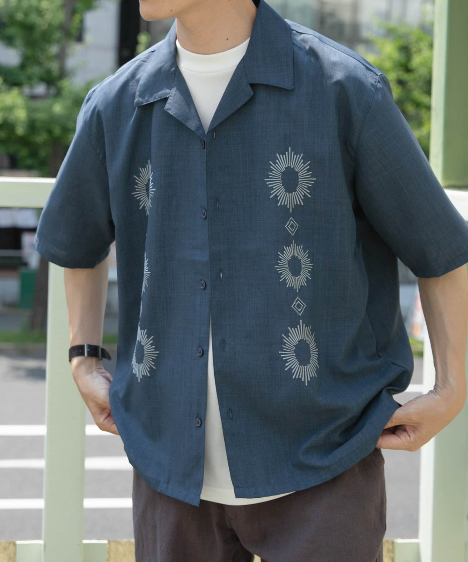 モチーフ刺繍ドライタッチ 半袖シャツ(M CHA): トップス｜URBAN
