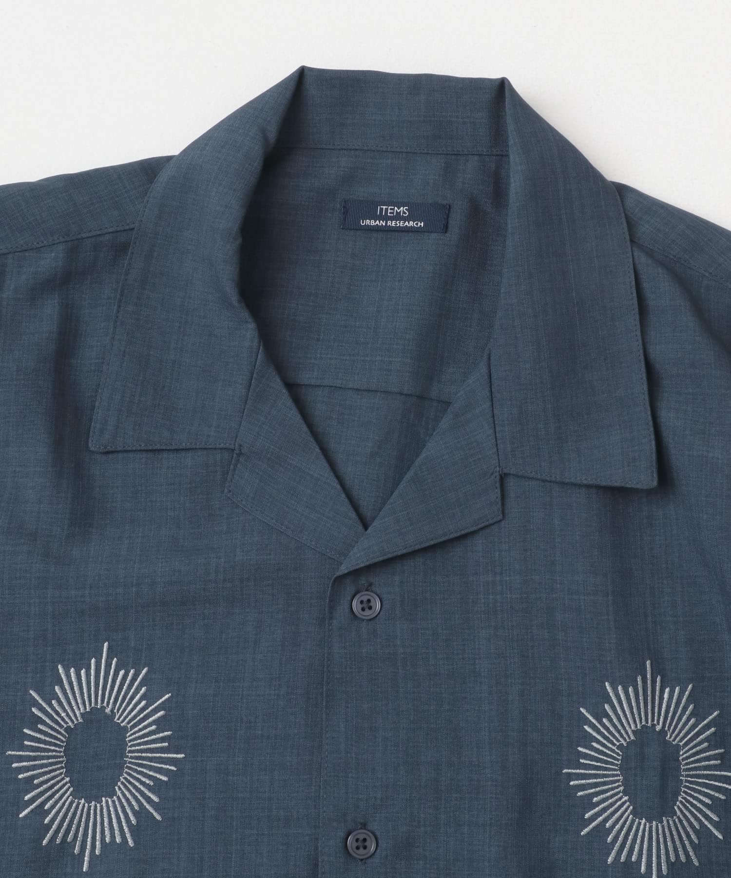 モチーフ刺繍ドライタッチ 半袖シャツ DARK BLUE M