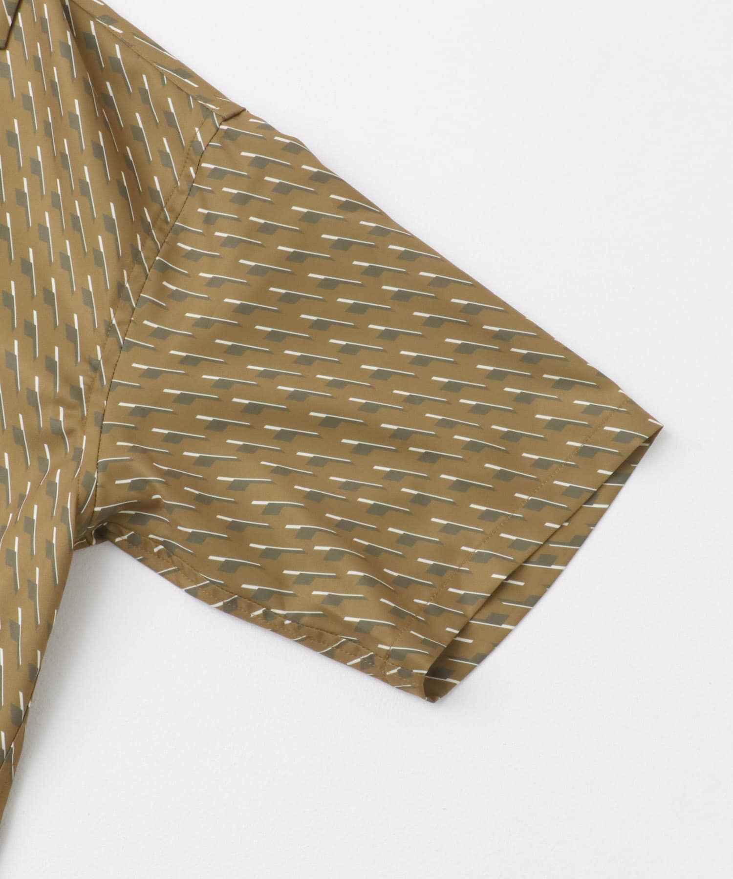 ジオメトリックプリントオープンカラーシャツA BEG M