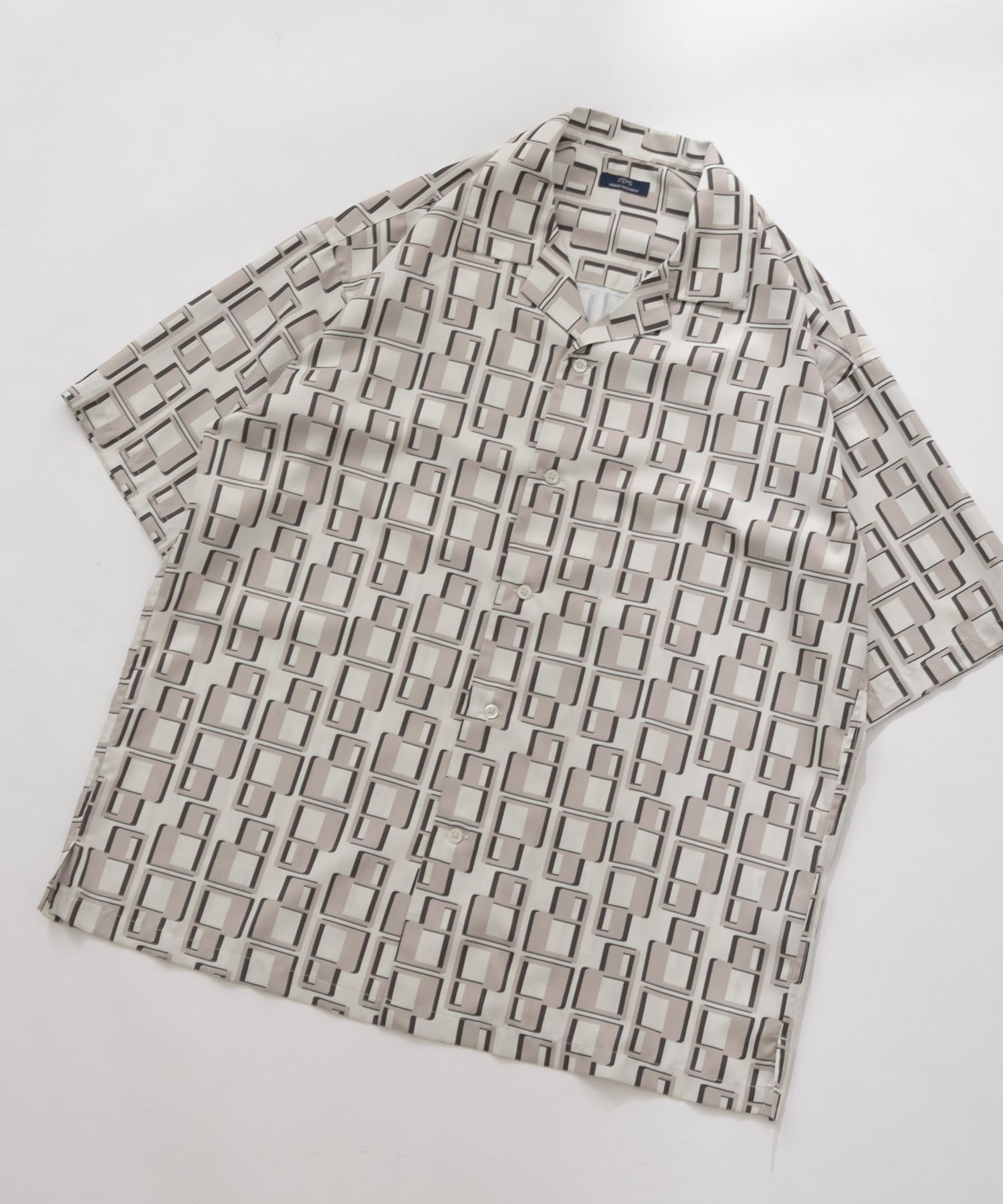 ジオメトリックプリントオープンカラーシャツB