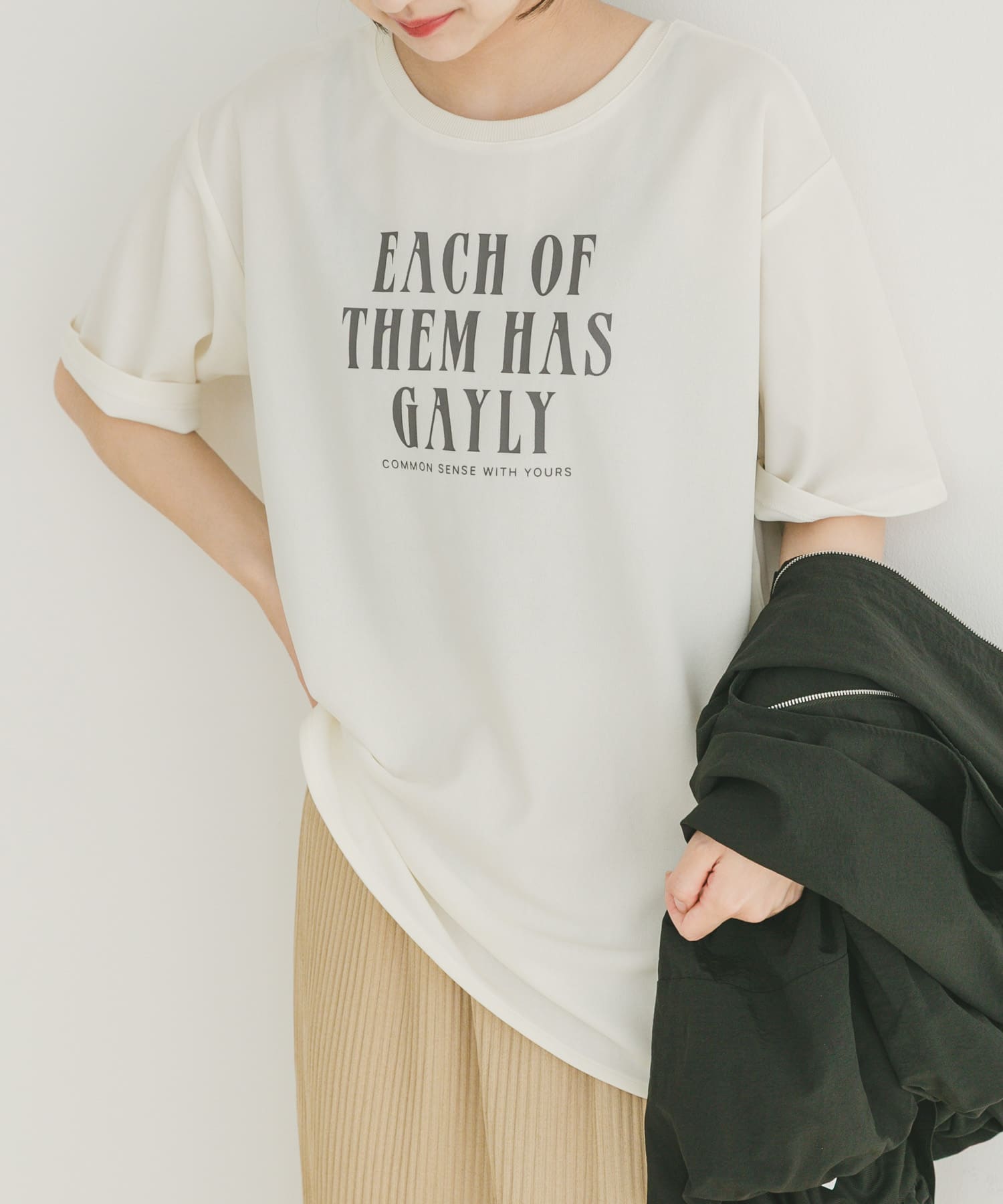 カットジョーゼットロゴTシャツ