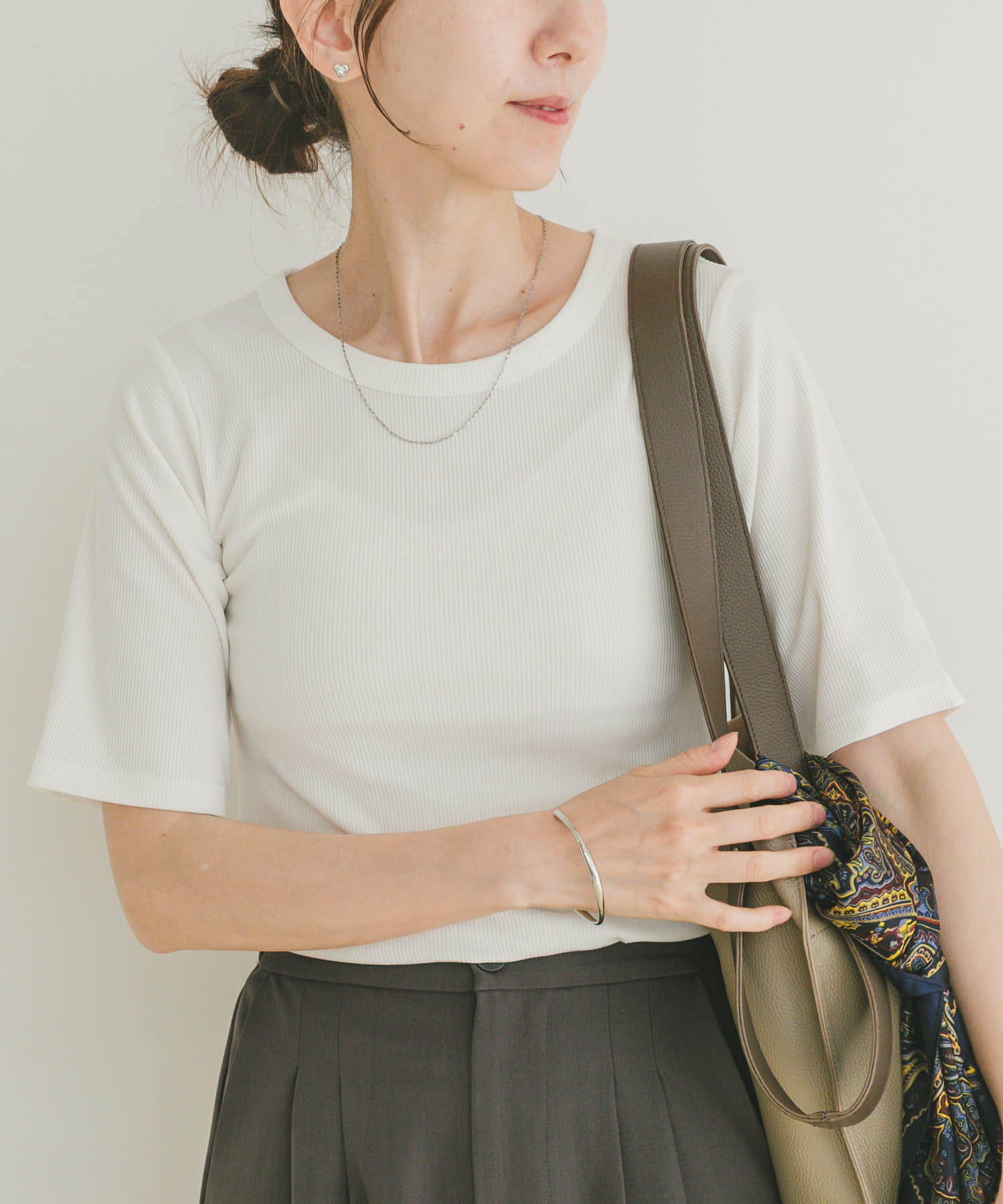 5ブソデリブTシャツ