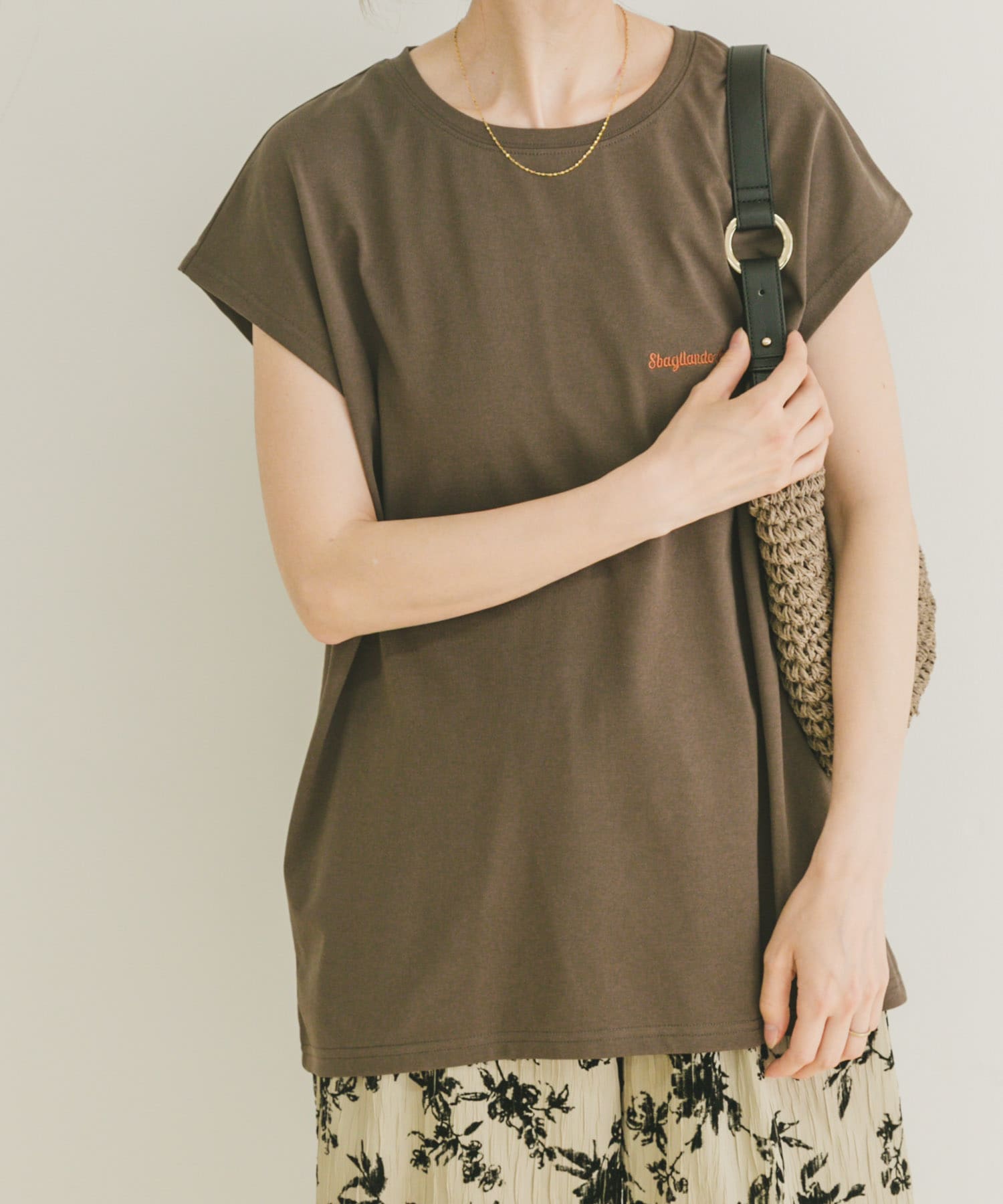 刺繍フレンチTシャツ