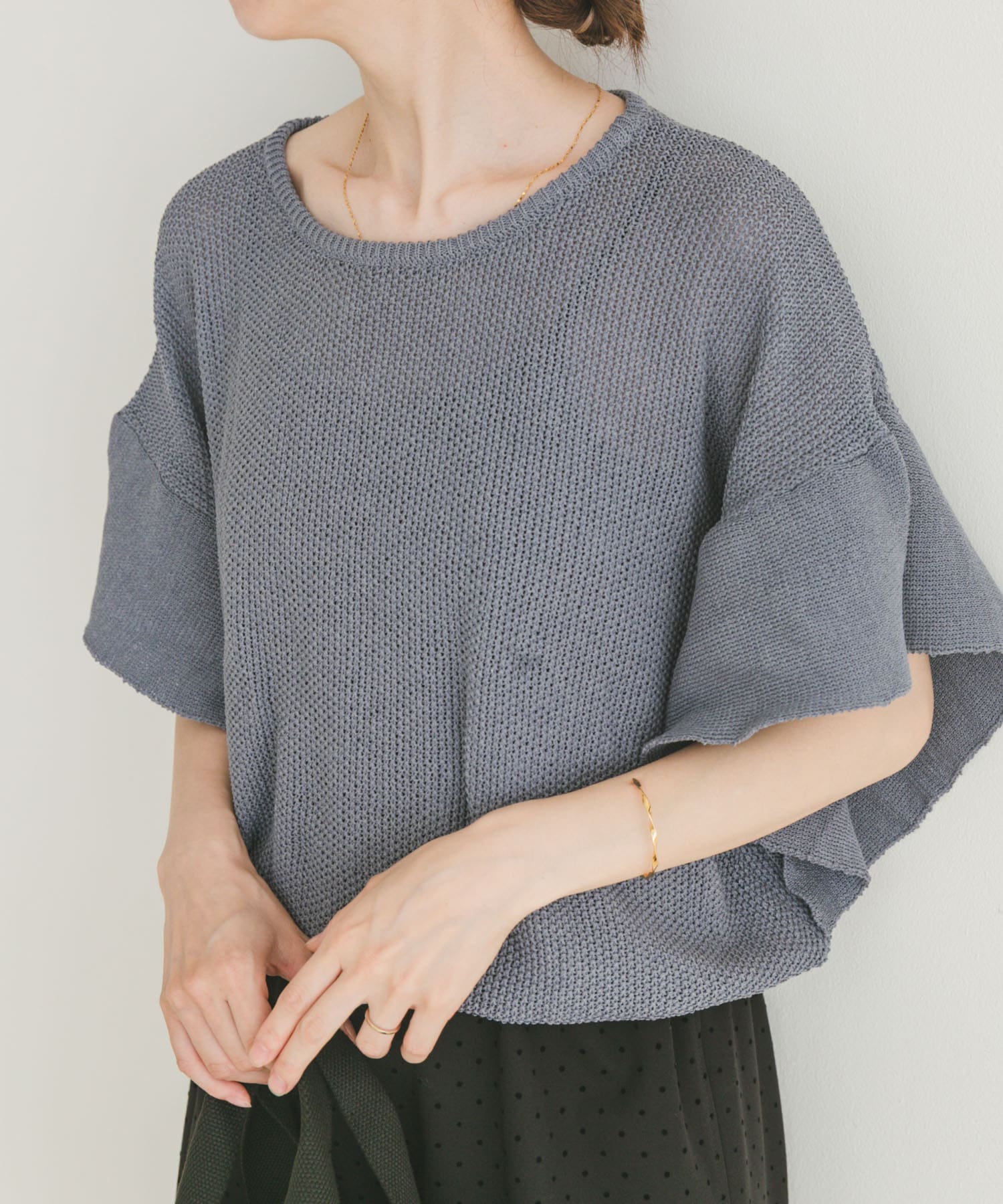 フレアスリーブニット