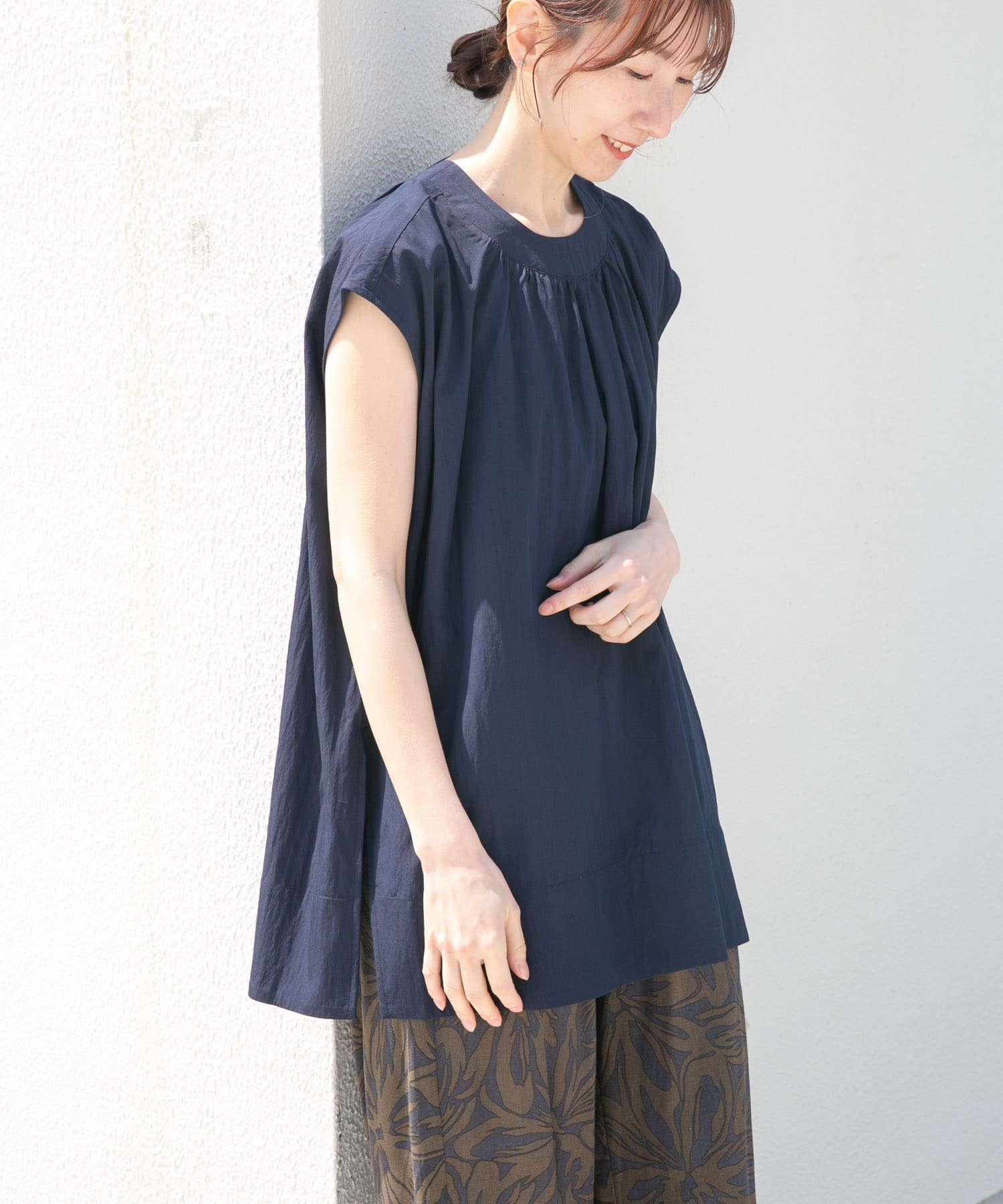 サイドスリットフレンチブラウス