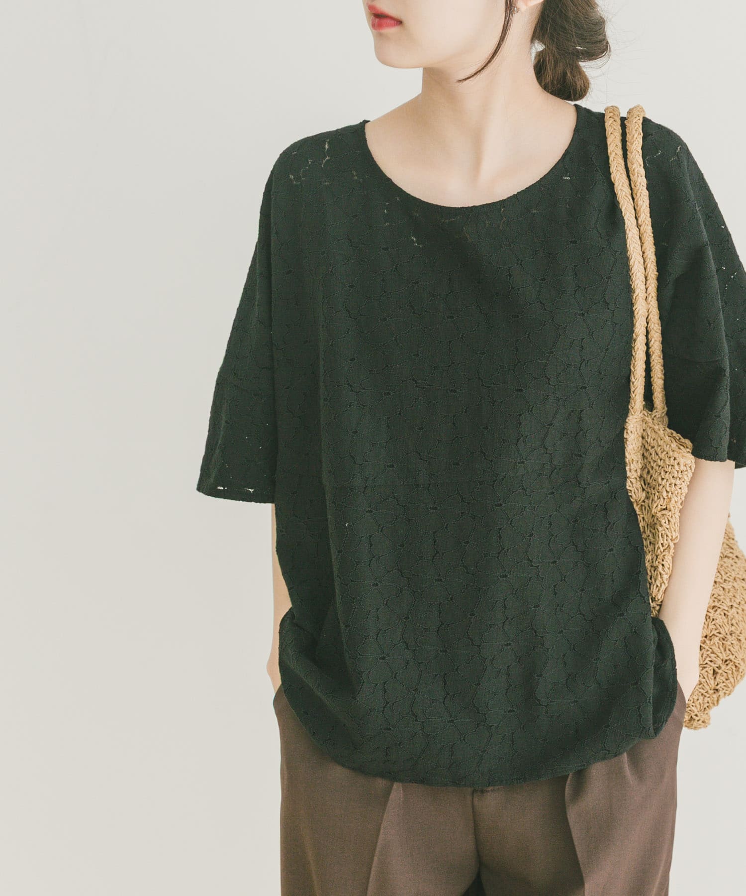 バルーンスリーブレースプルオーバー