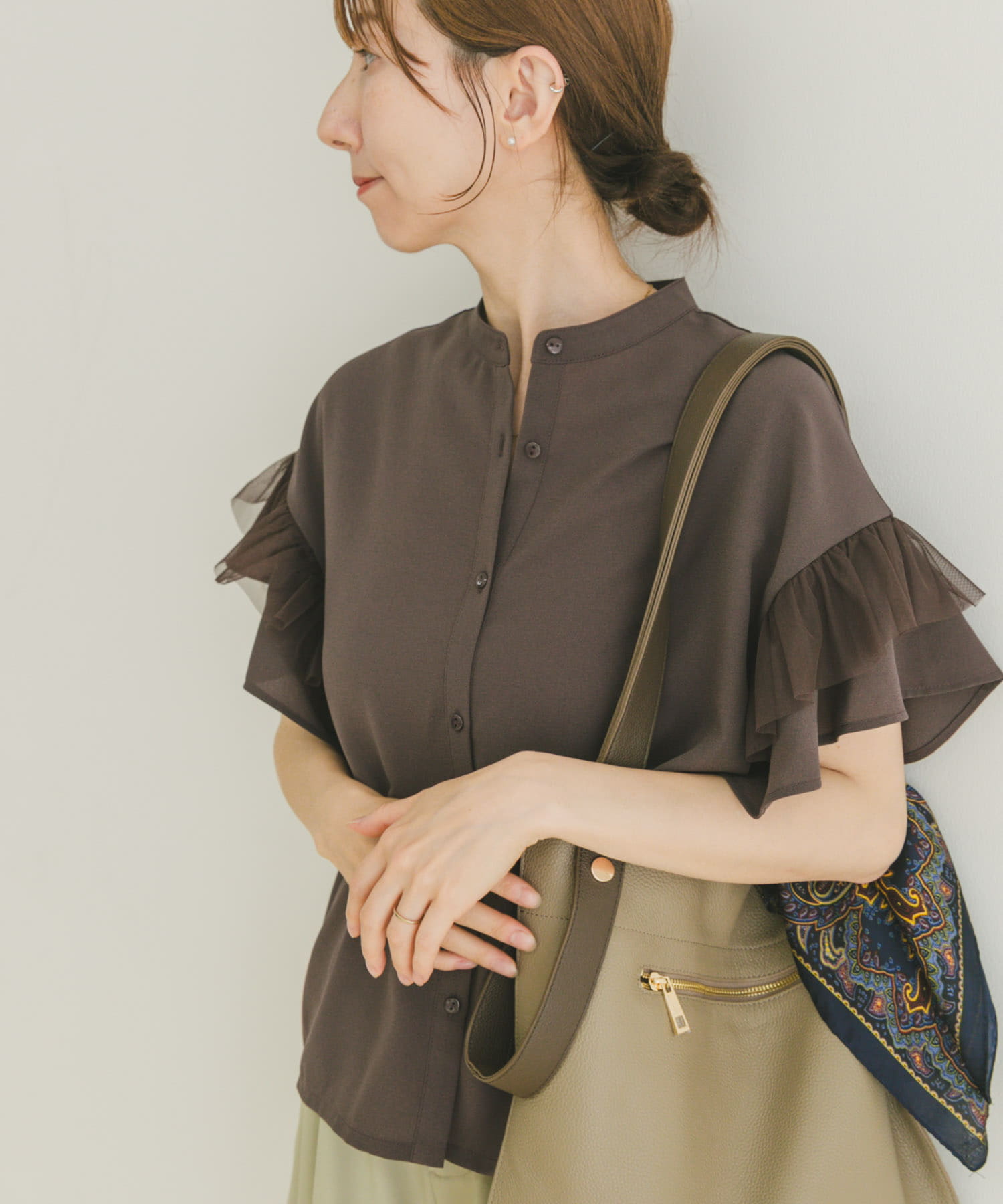 チュールドッキングフリルブラウス