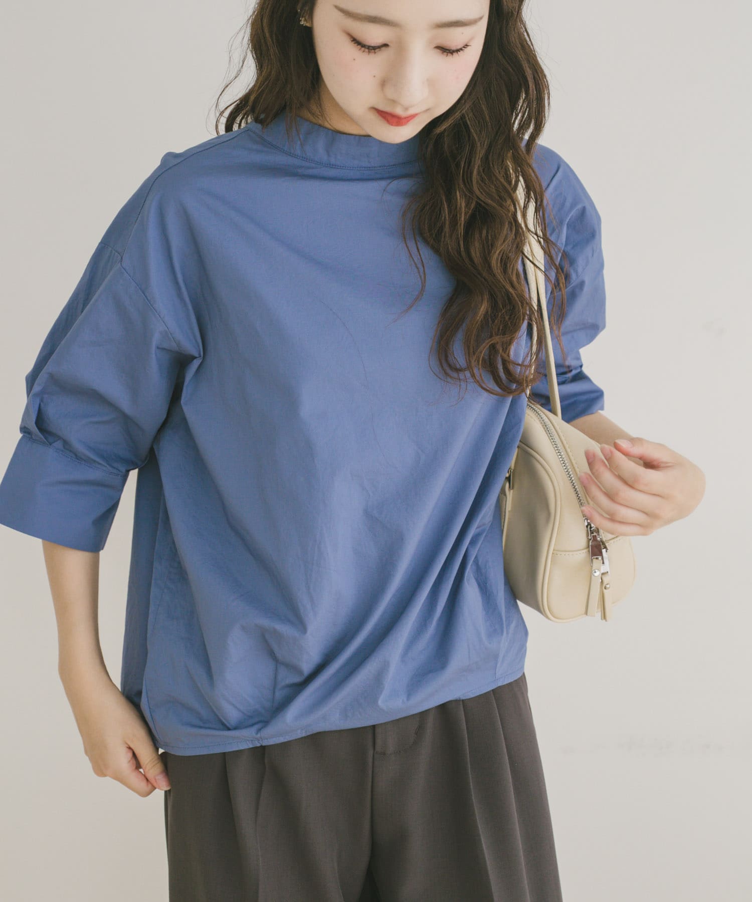 5ブソデハイネックブラウス