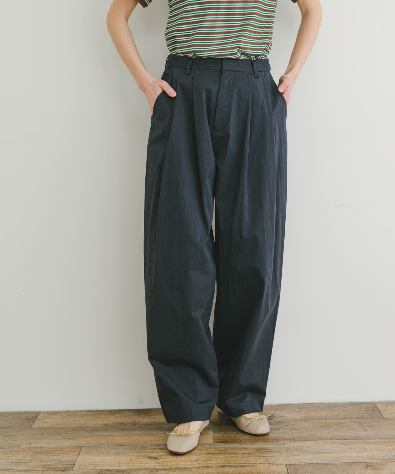 ナイロンコクーンパンツ