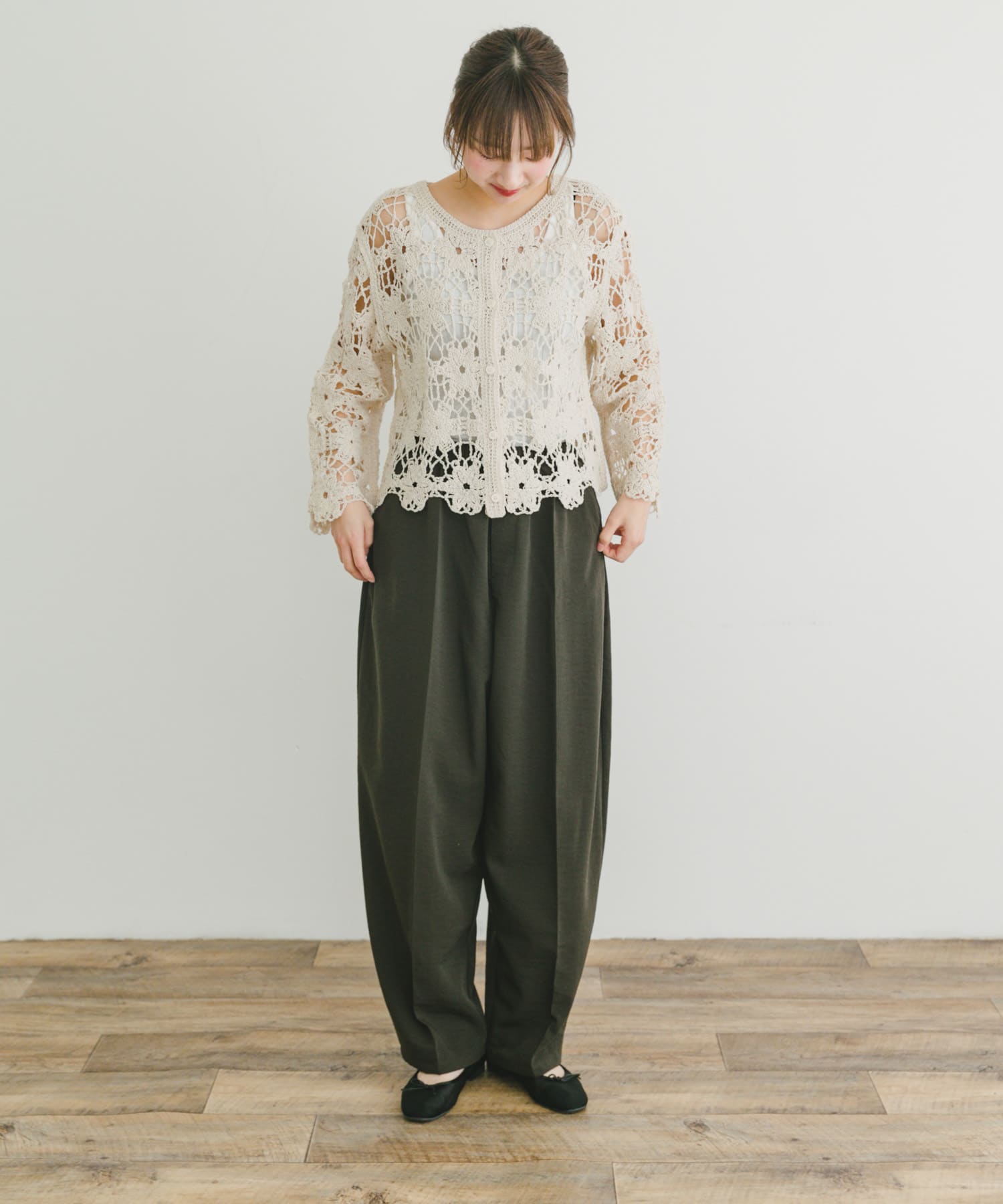 コクーンイージーパンツ(FREE ECRU): ボトム｜URBAN RESEARCH公式