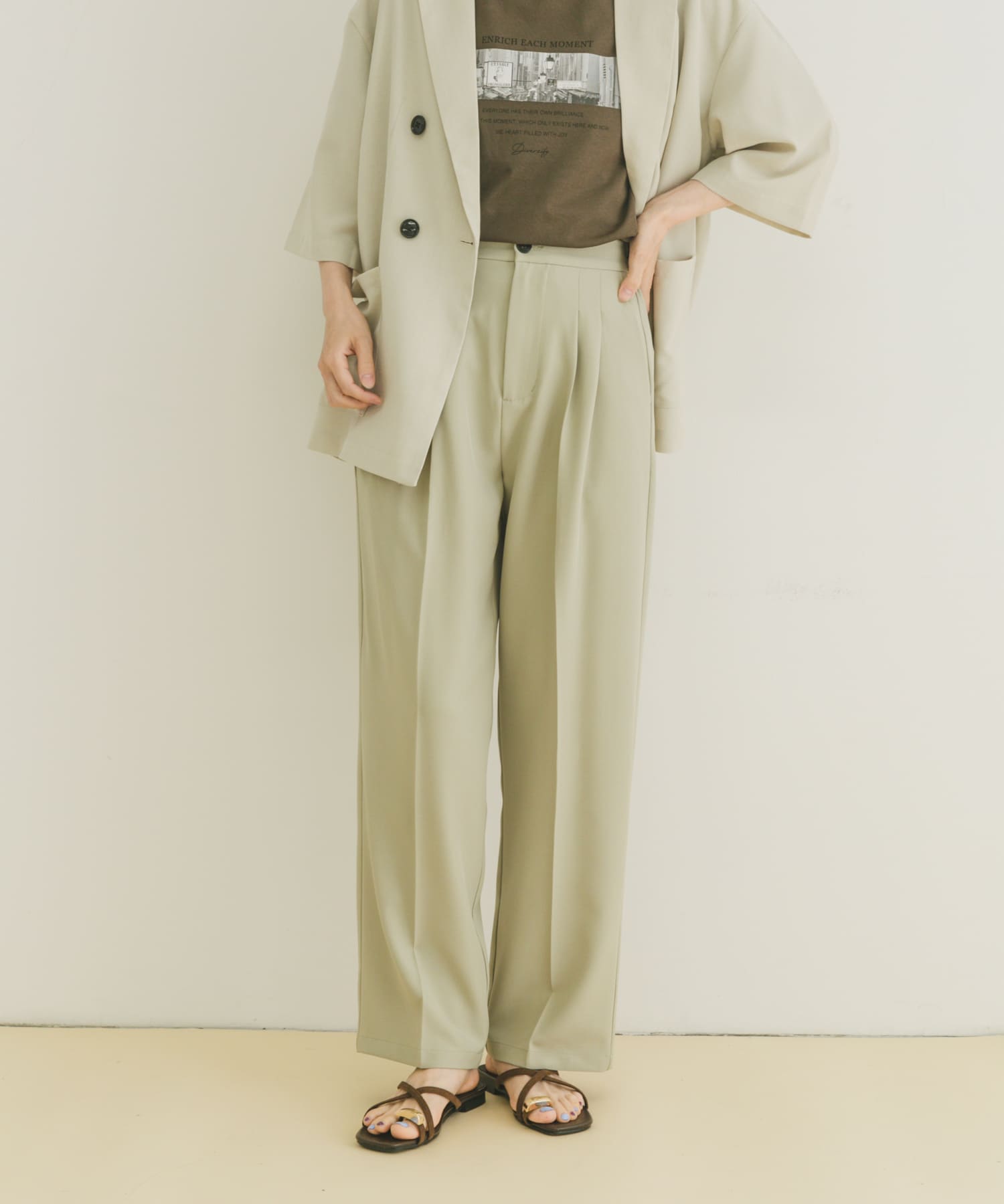 L.BEIGE