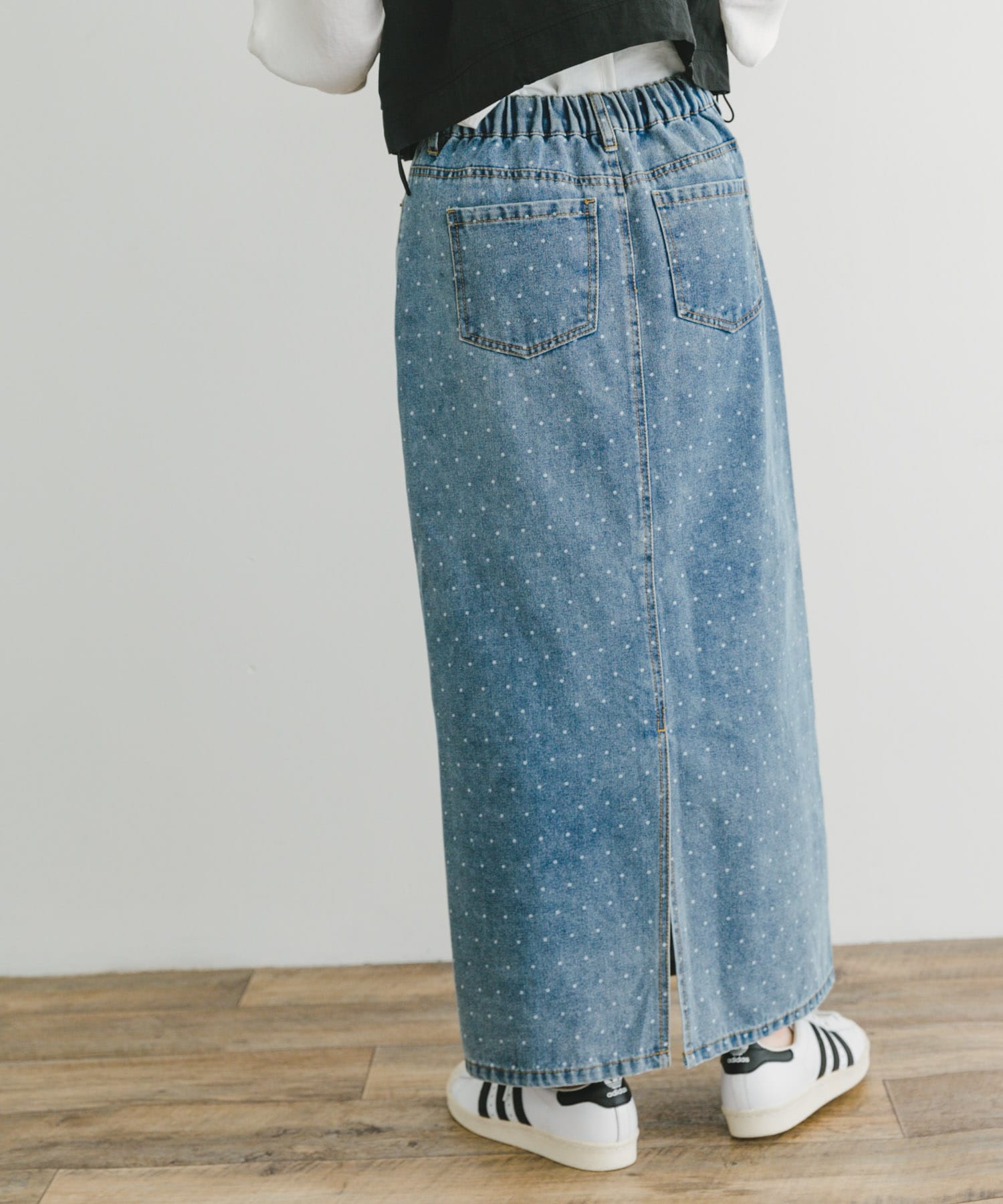 URBAN RESEARCH プリーツデニムスカート URBAN RESEARCH DOORS（アーバンリサーチドアーズ）の「デニム