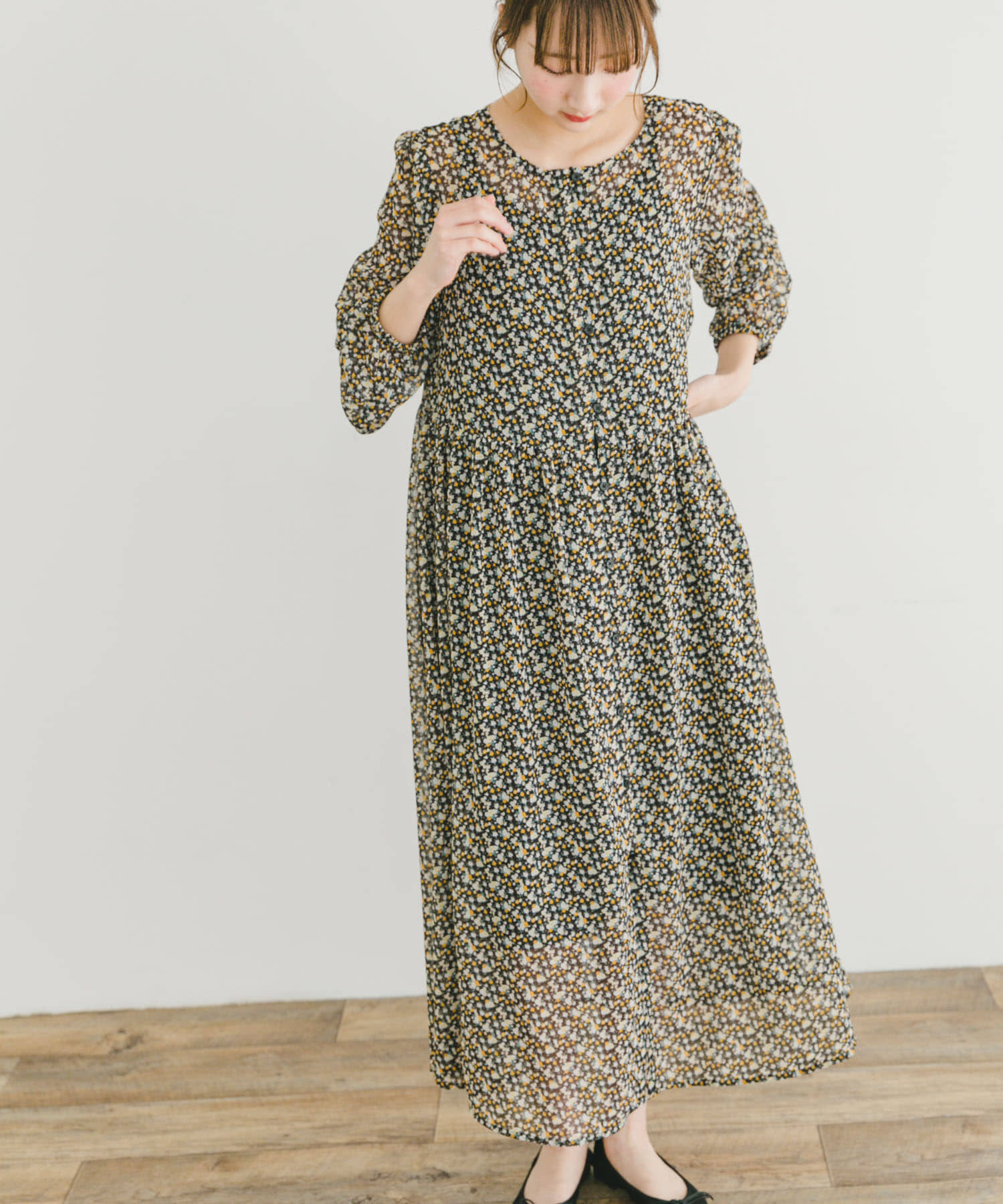フラワープリントシフォンワンピース