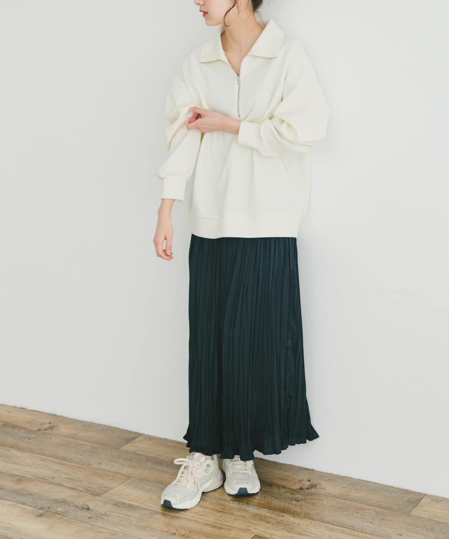 WHT×NVY