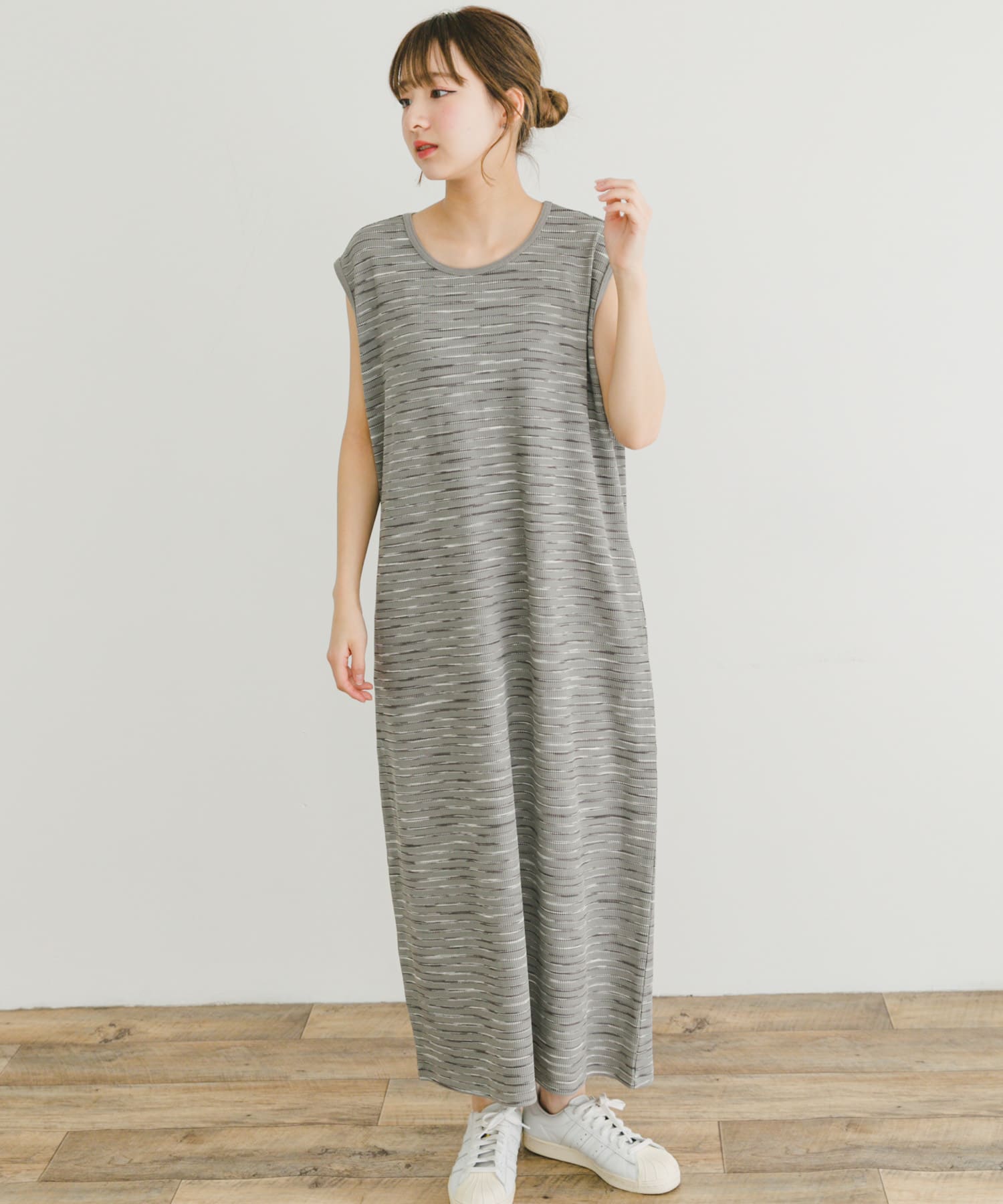 ハニカムワッフルノースリワンピース