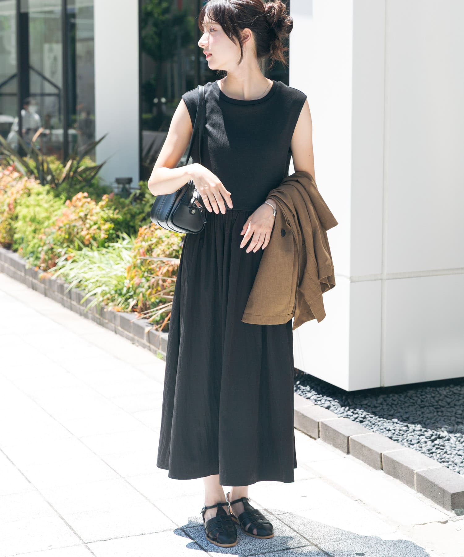 リブドッキングノースリーブワンピース