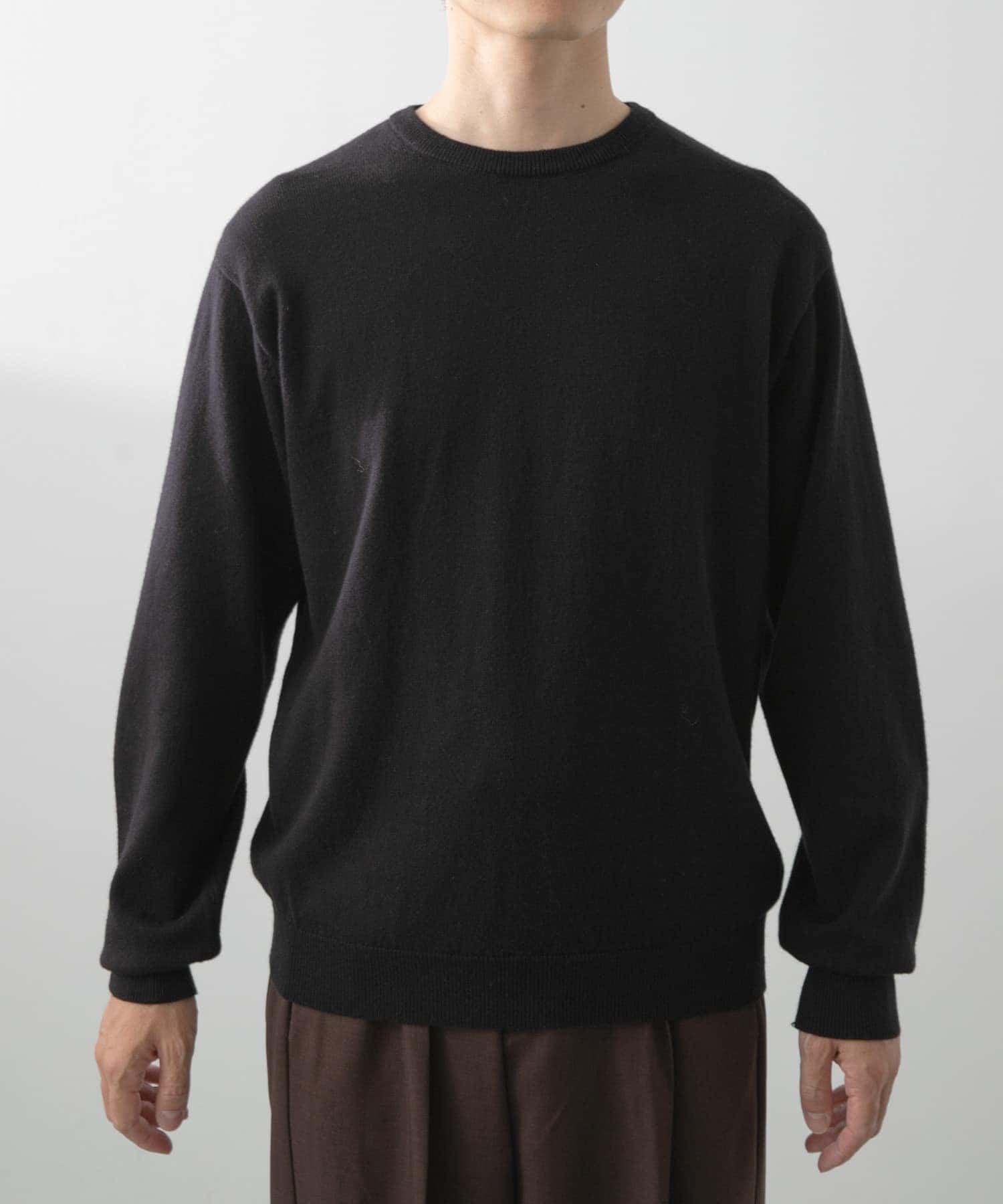 カシミヤ×コットンクルーネックセーター BLK L