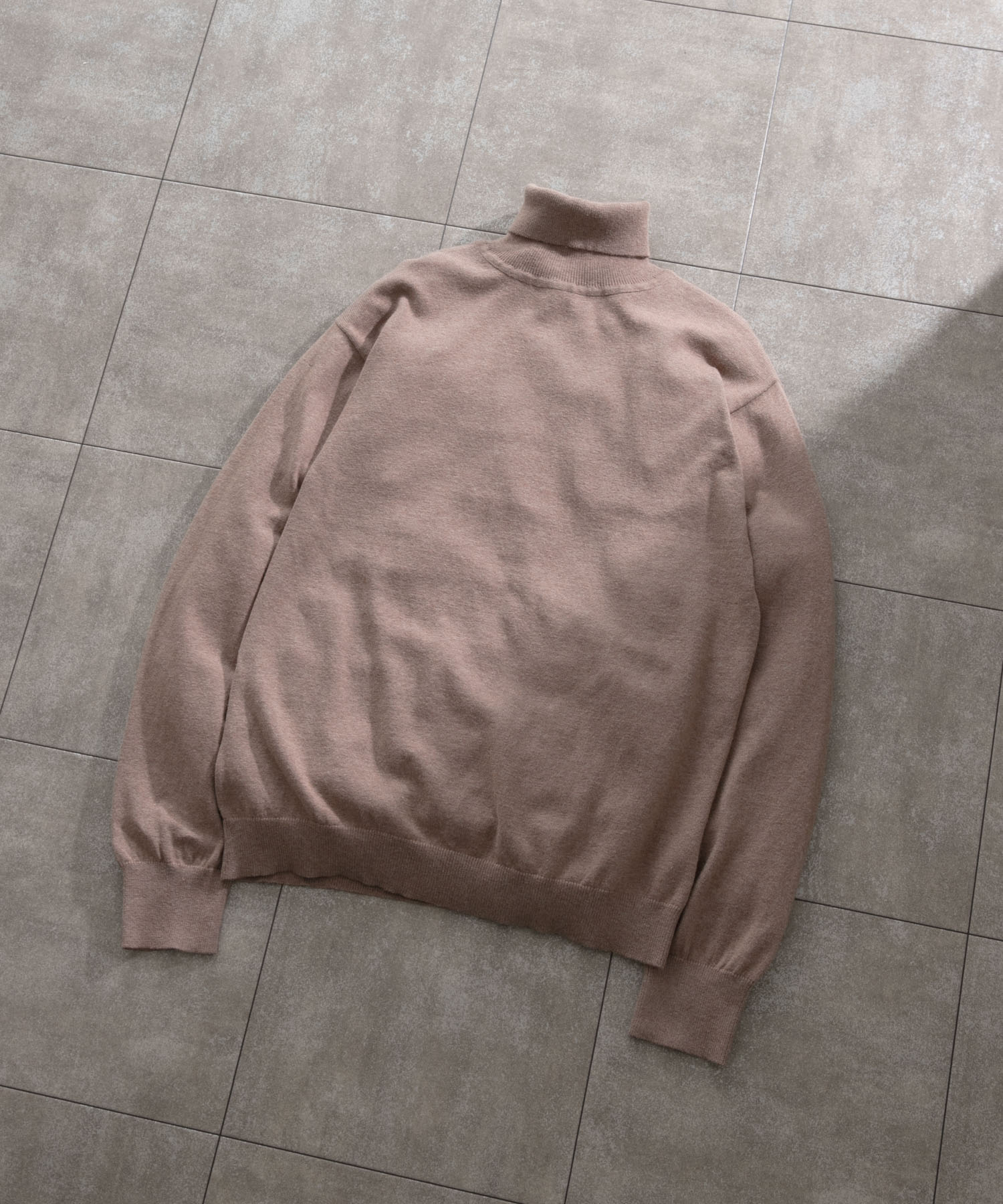 カシミヤ×コットンハイネック セーター