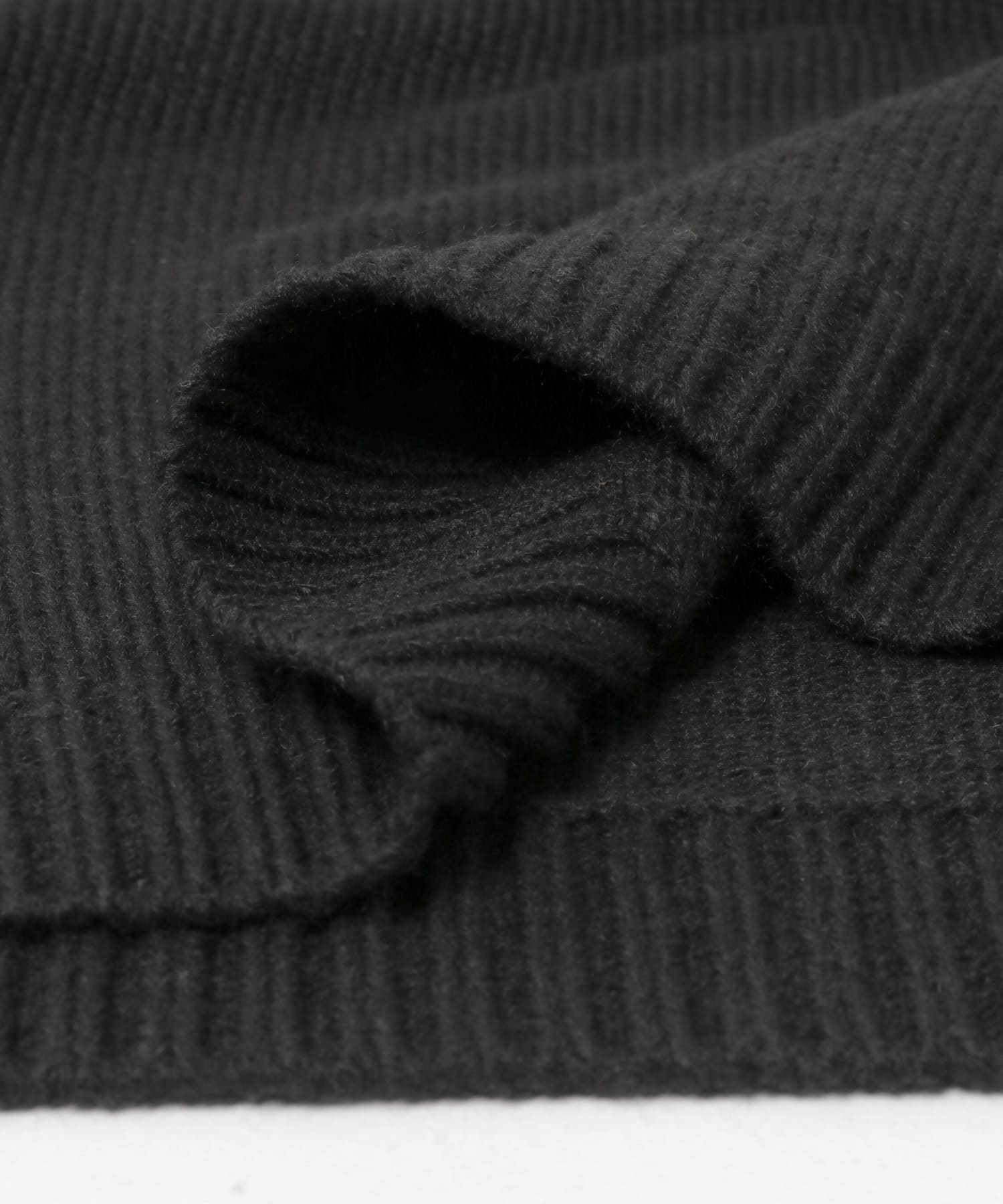 ウール混チルデンVネックニットベスト BLK M