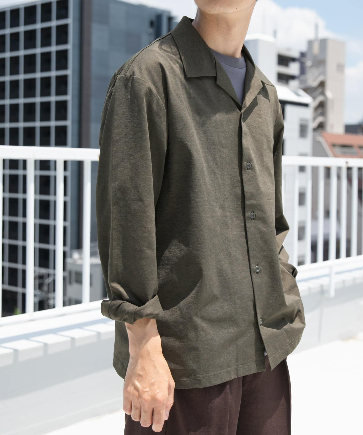 ペーパータッチオープンカラーシャツ