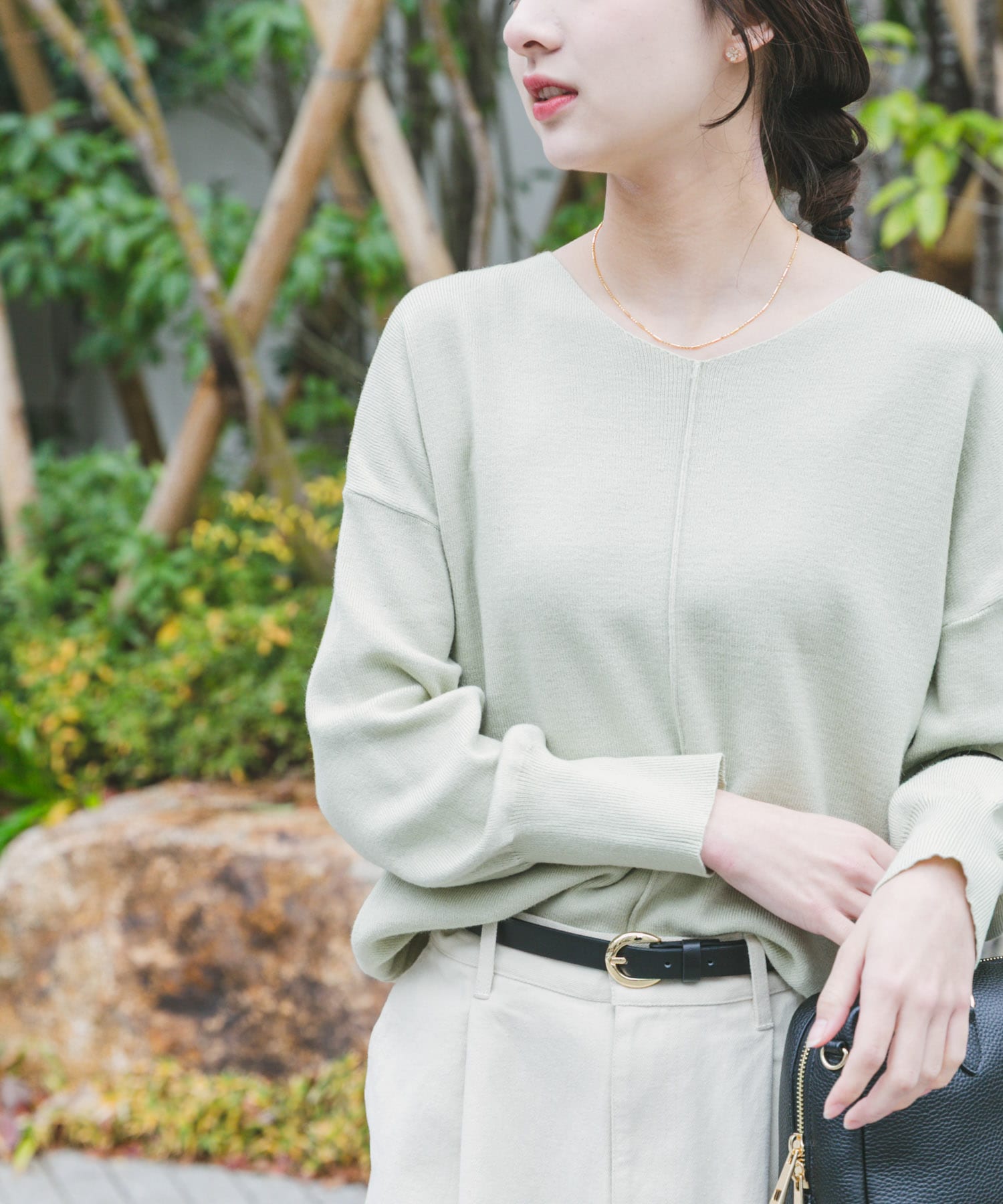 『洗濯可』アウトリンキングVネックニット