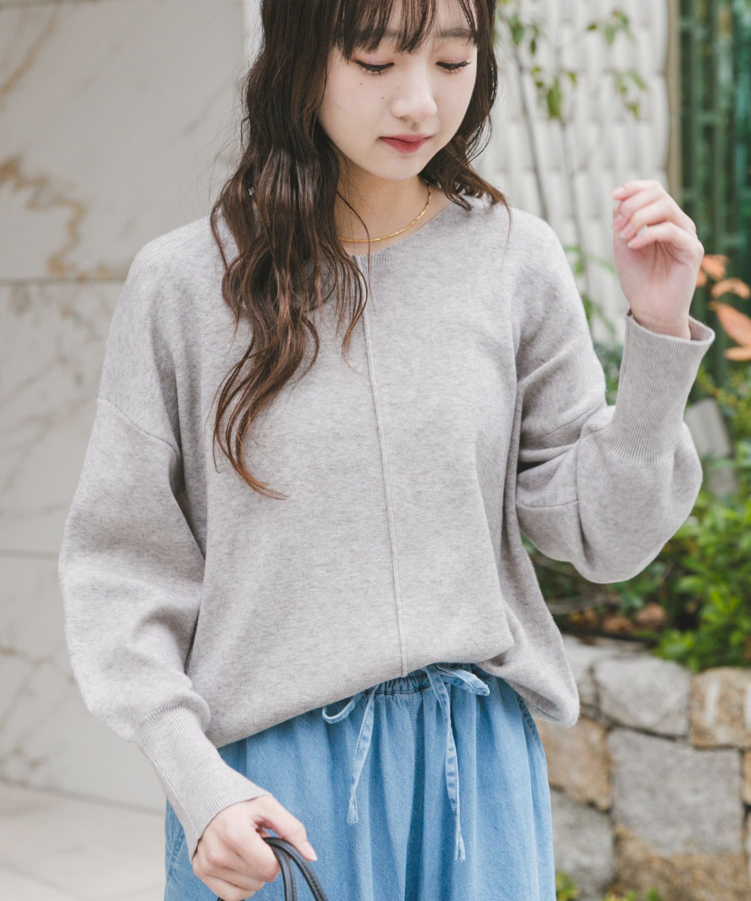 洗濯可』アウトリンキングVネックニット(Free OFF): トップス｜URBAN