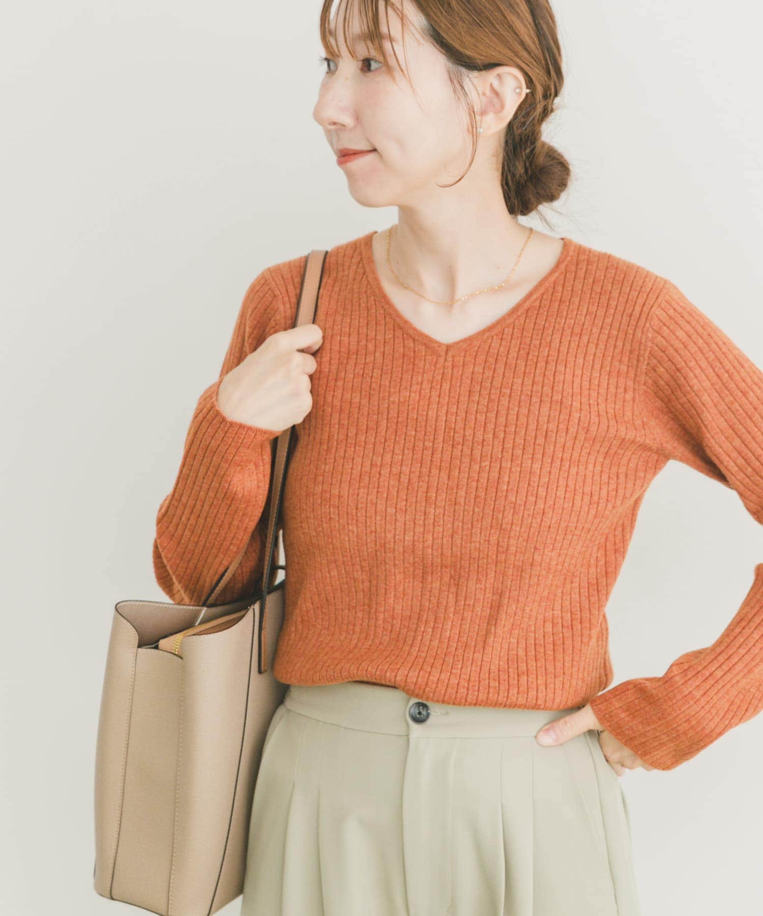 『洗濯可』フワフワリブVネックニット