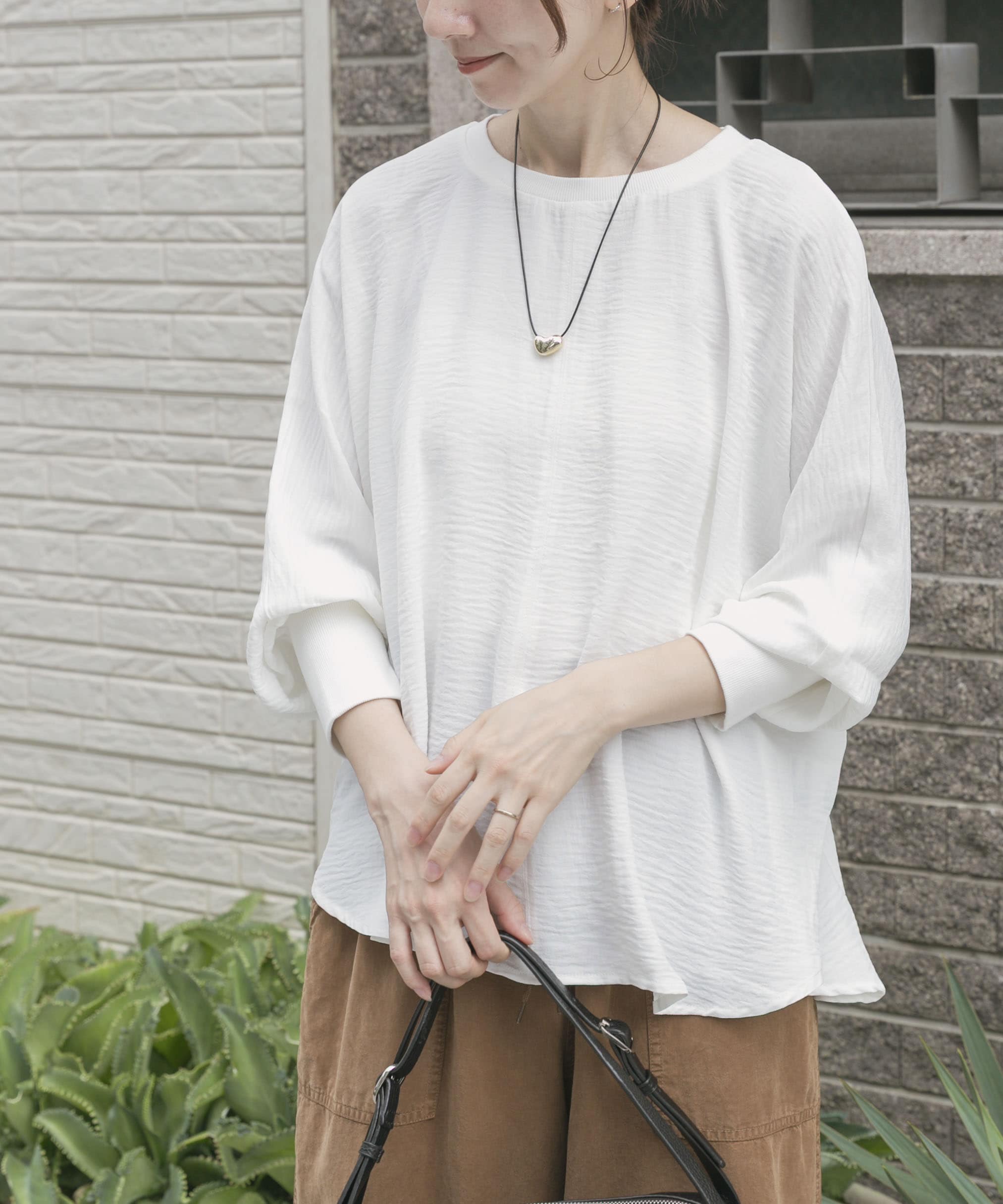 リブドルマンブラウス