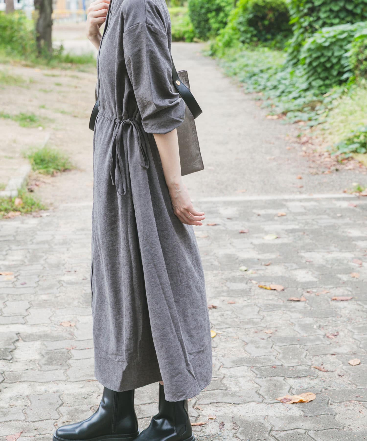 『イージーケア』ウエストギャザーロングスリーブワンピース