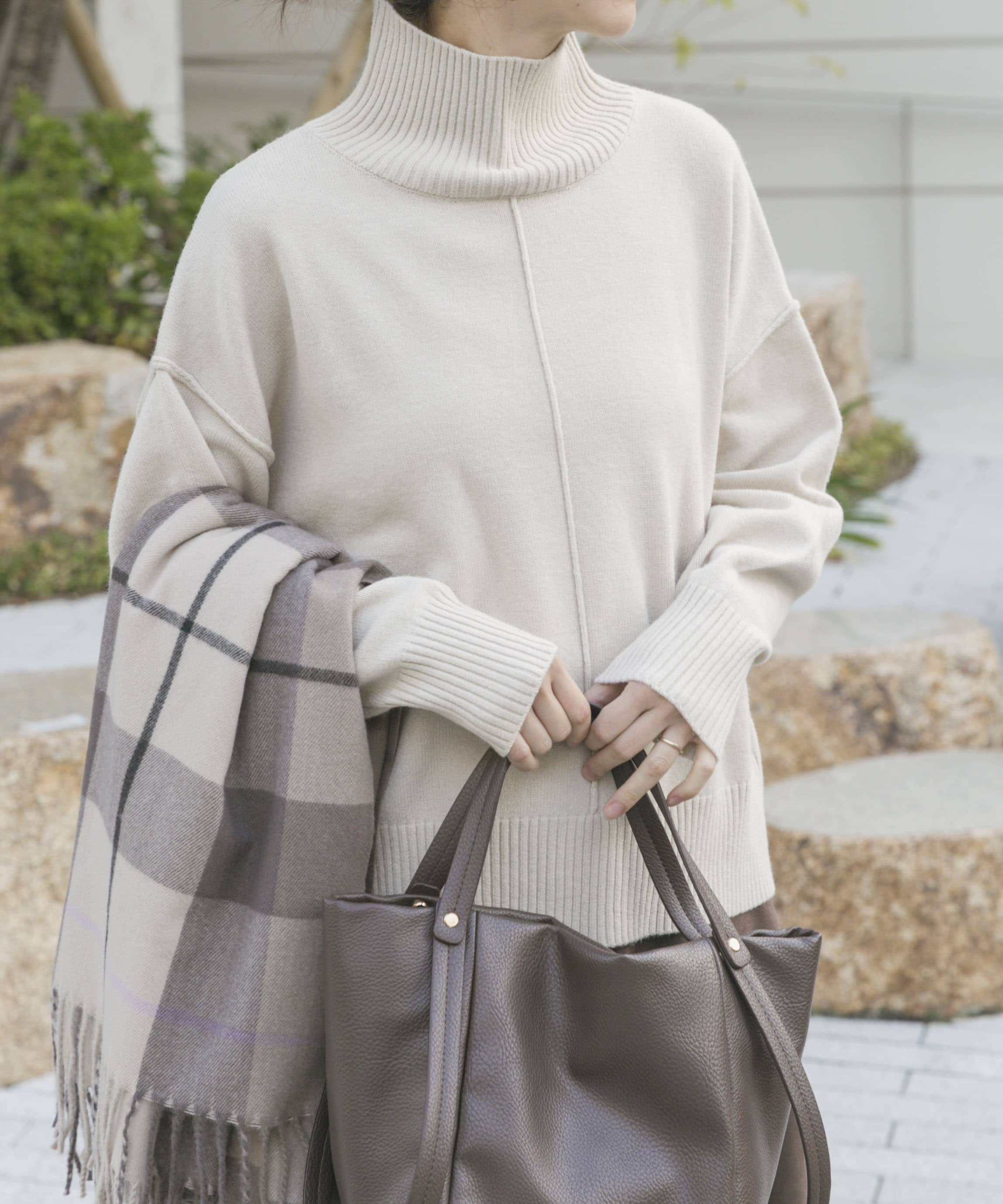 『洗濯可』ハイネックワイドニット