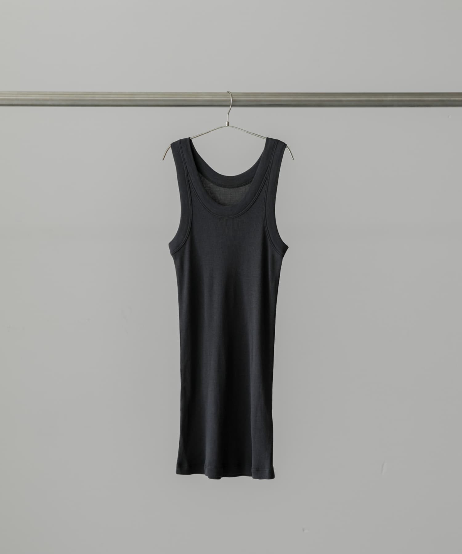 シルクテレコタンクトップ CHARCOAL FREE