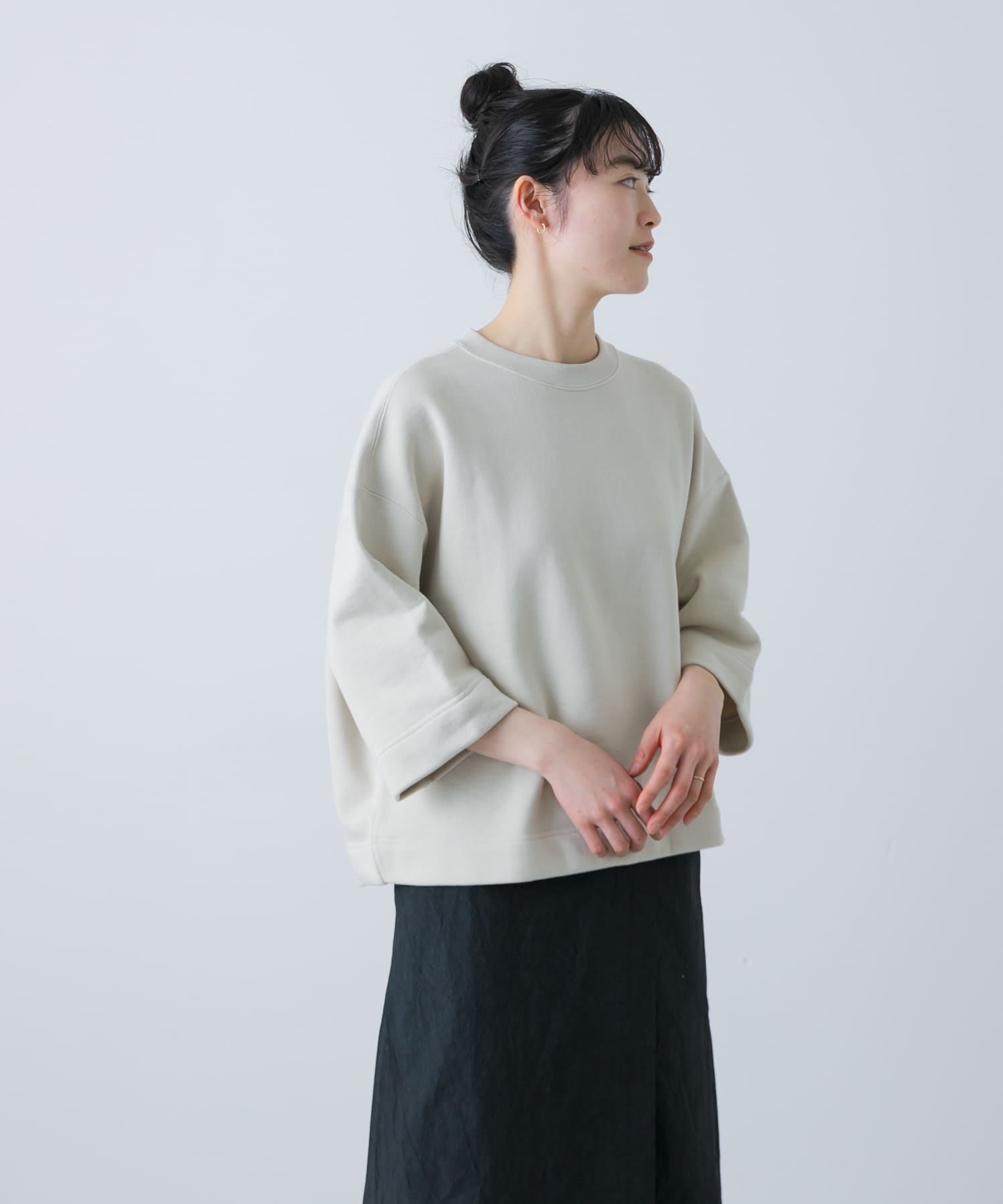 L.BEIGE