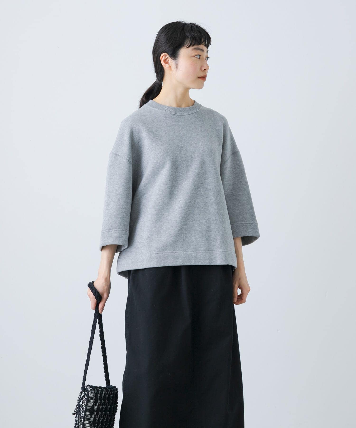 TOP GRAY