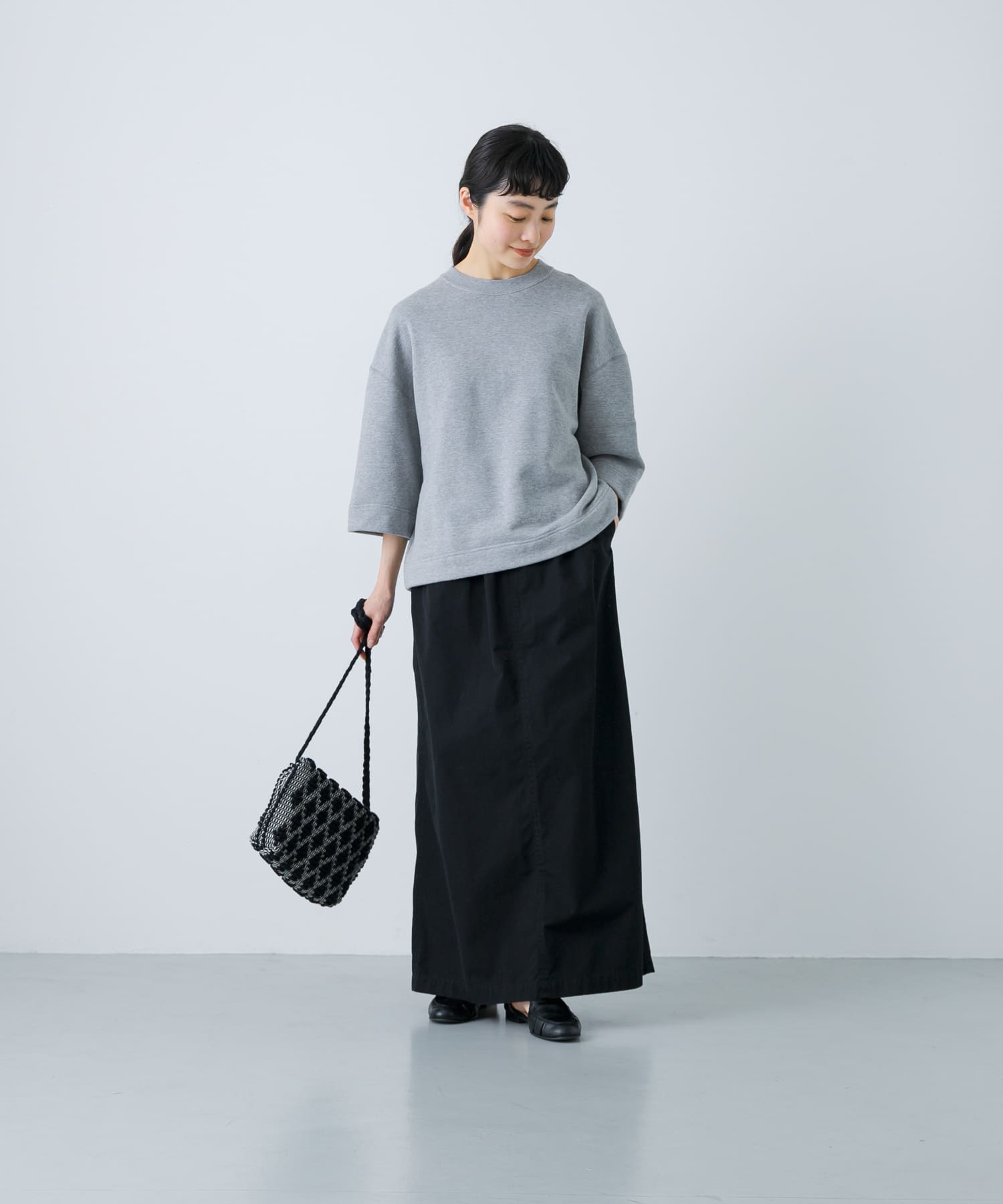 TOP GRAY