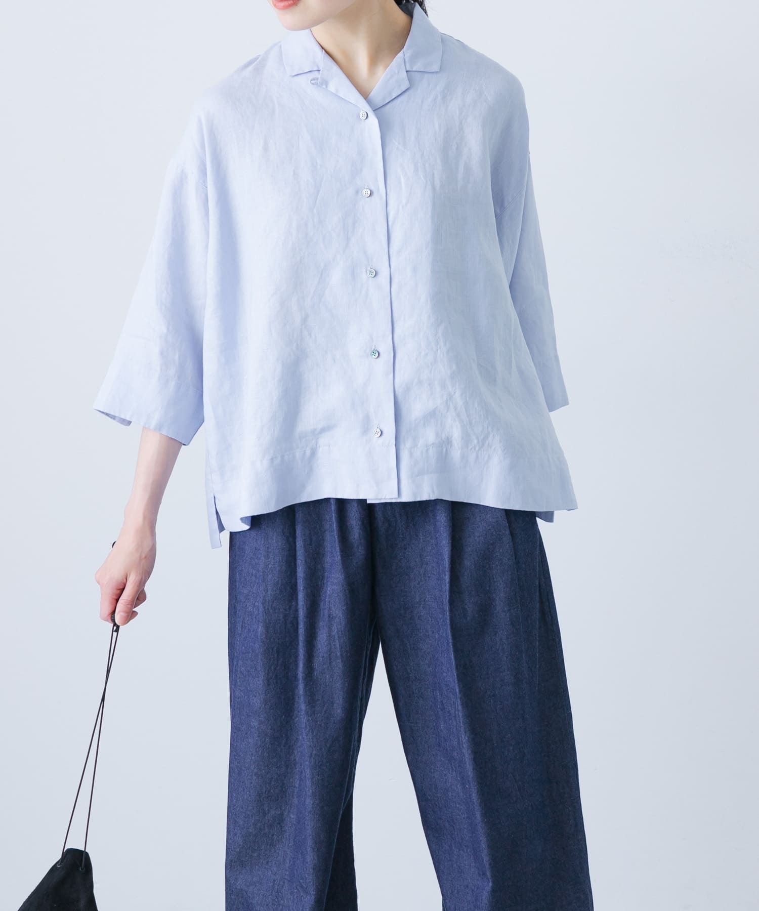 LIGHT BLUE