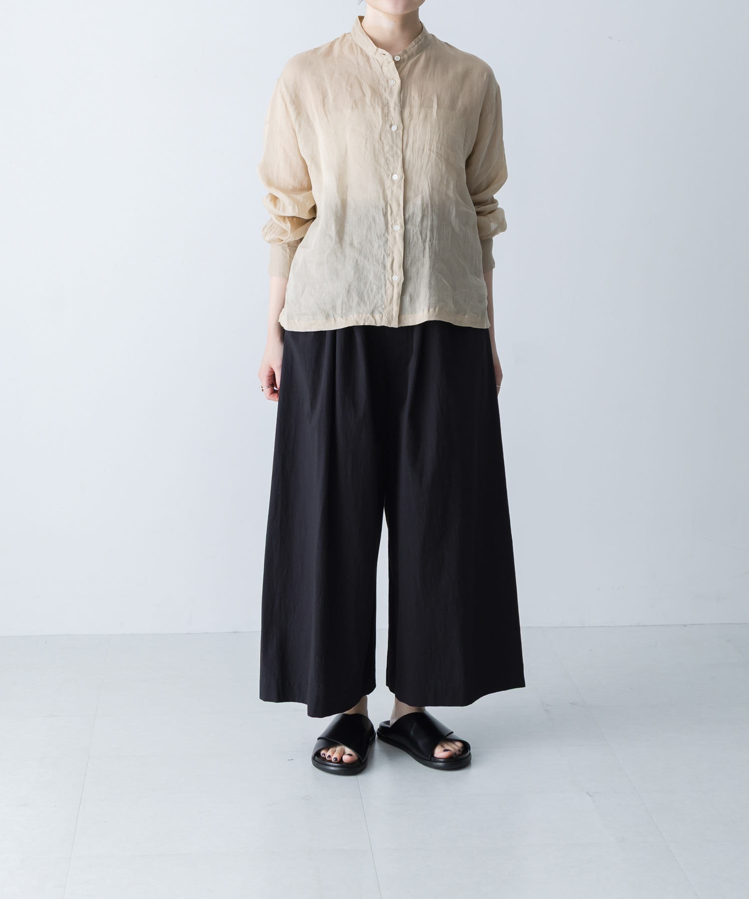 一度着用　かぐれ　ラミースタンドカラーショートシャツ ラミースタンドカラーショートシャツ(FREE BEIGE): トップス｜URBAN