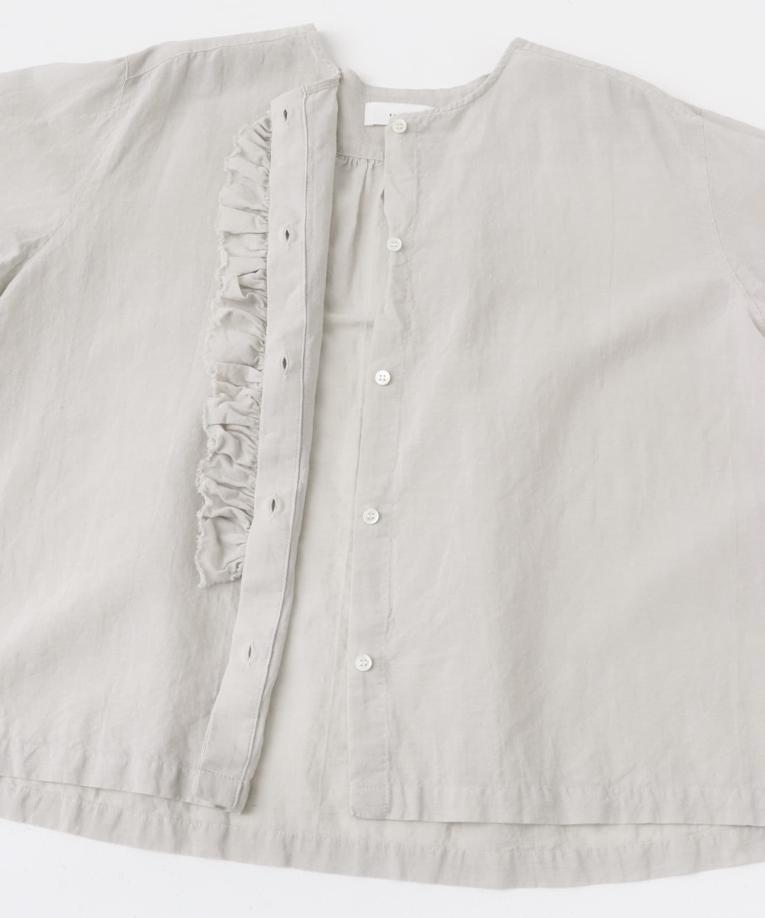 コットンリネンワッシャーフリルブラウス(FREE L.GRAY): トップス