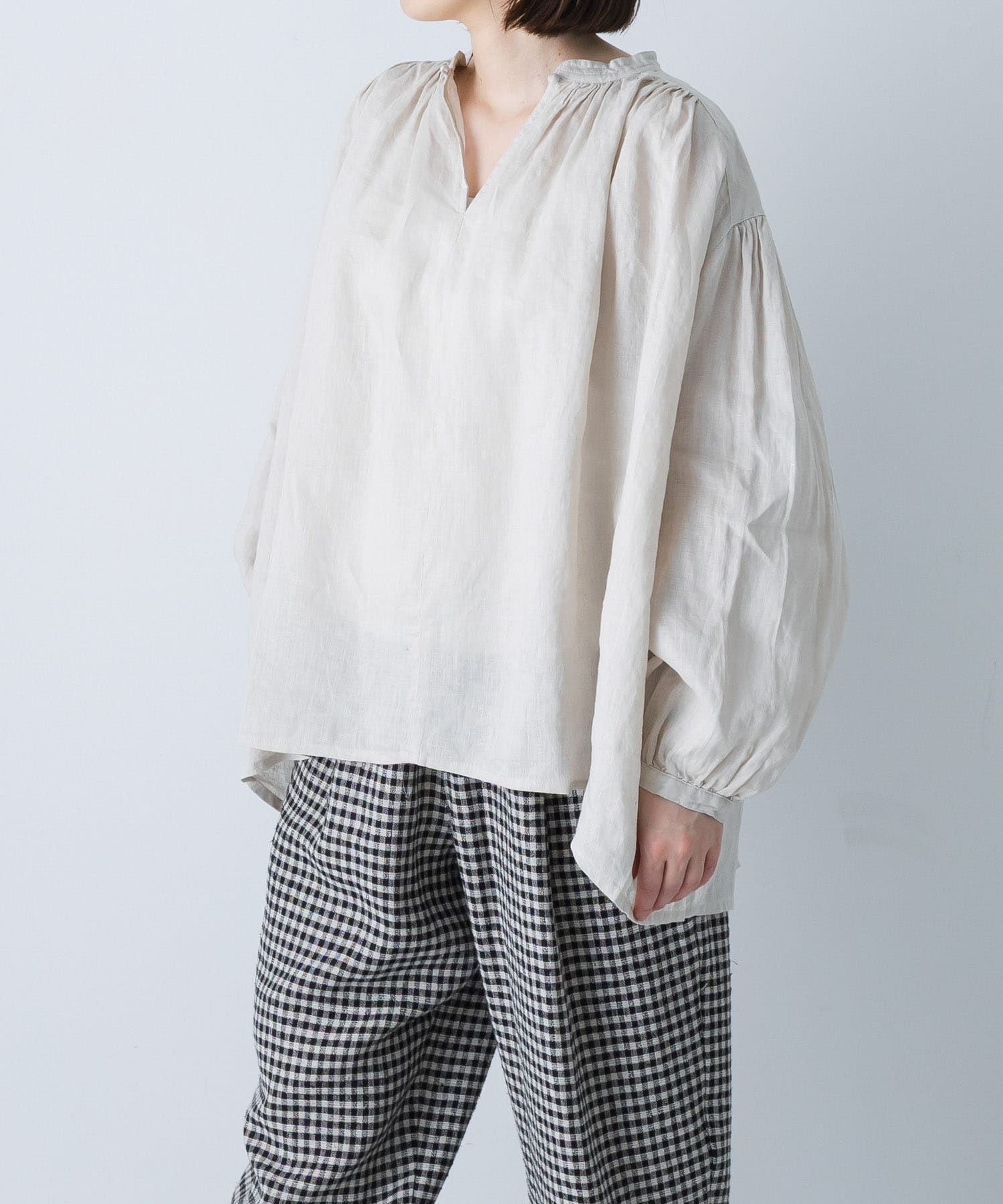L.BEIGE