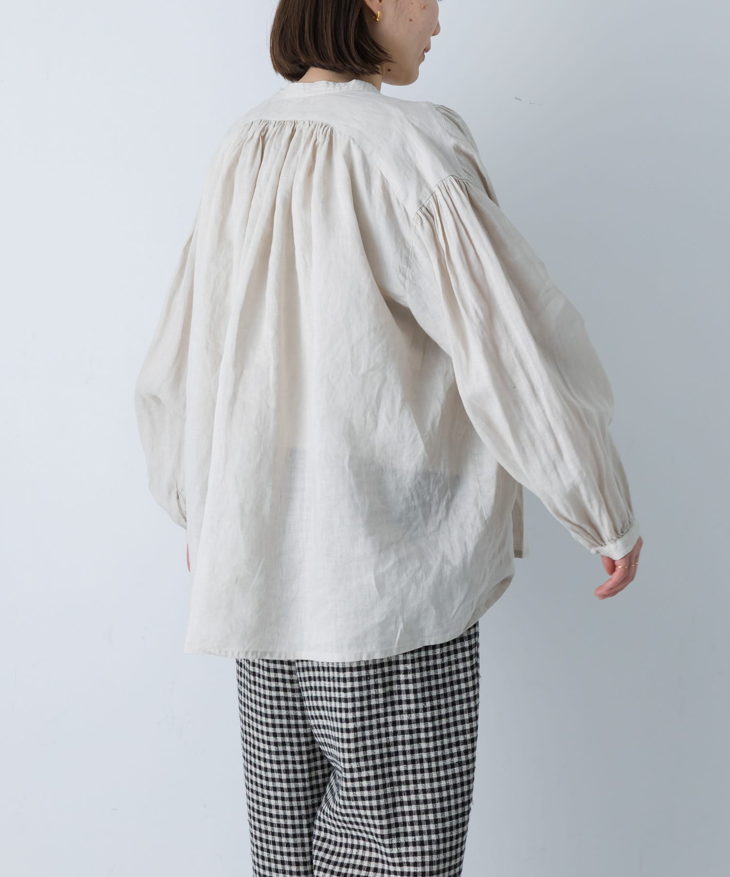 L.BEIGE