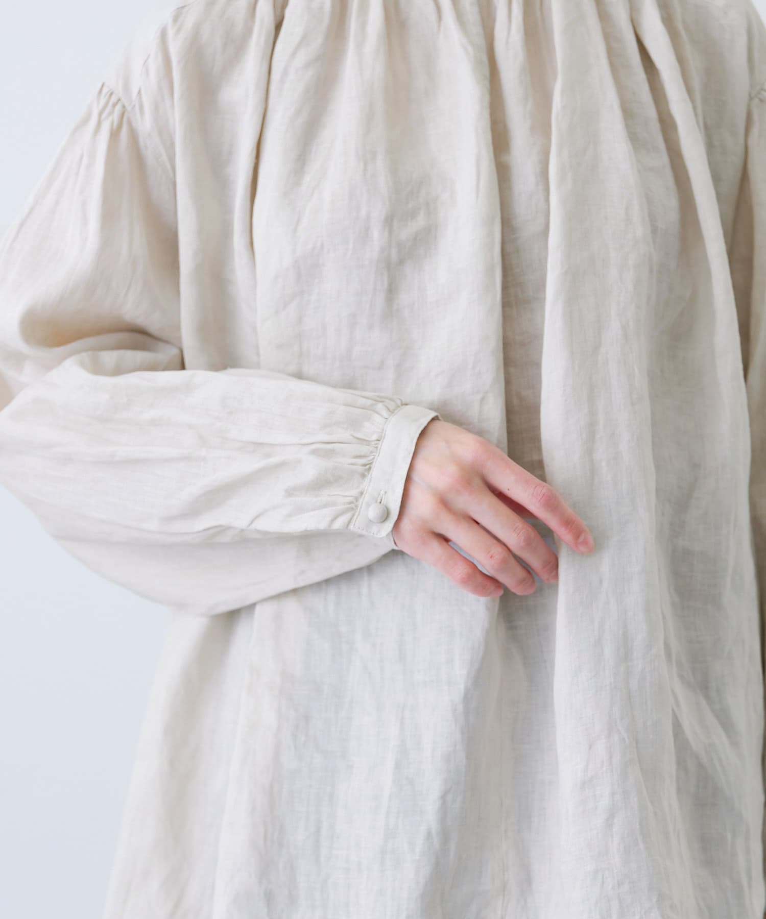 L.BEIGE