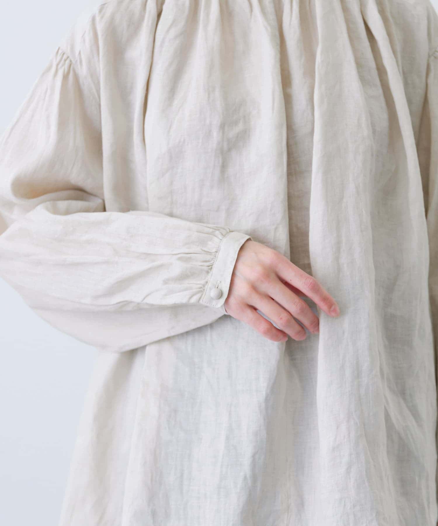 L.BEIGE