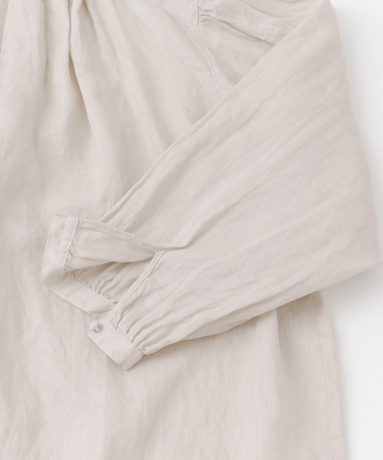 L.BEIGE