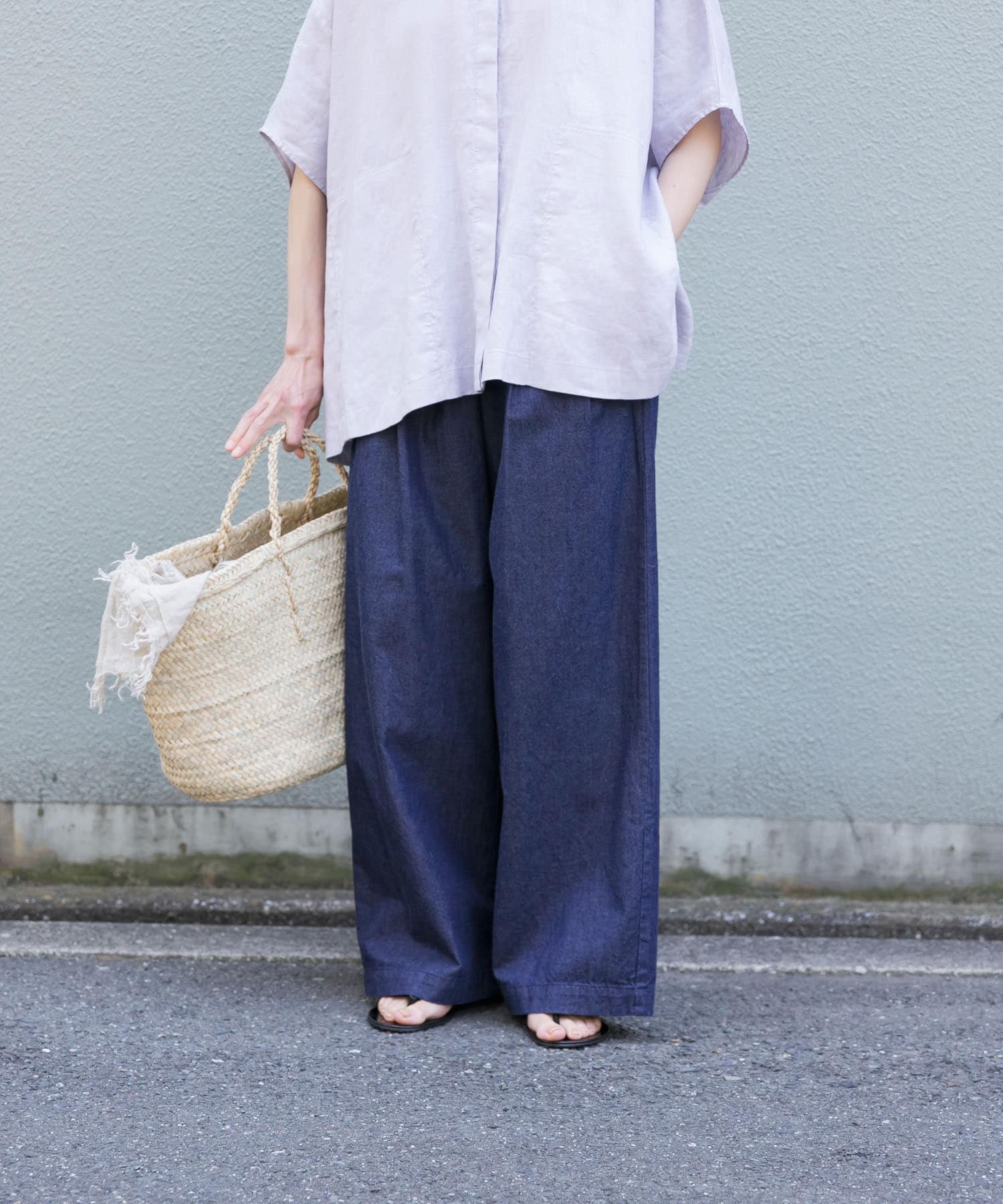 ライトデニムイージーパンツ
